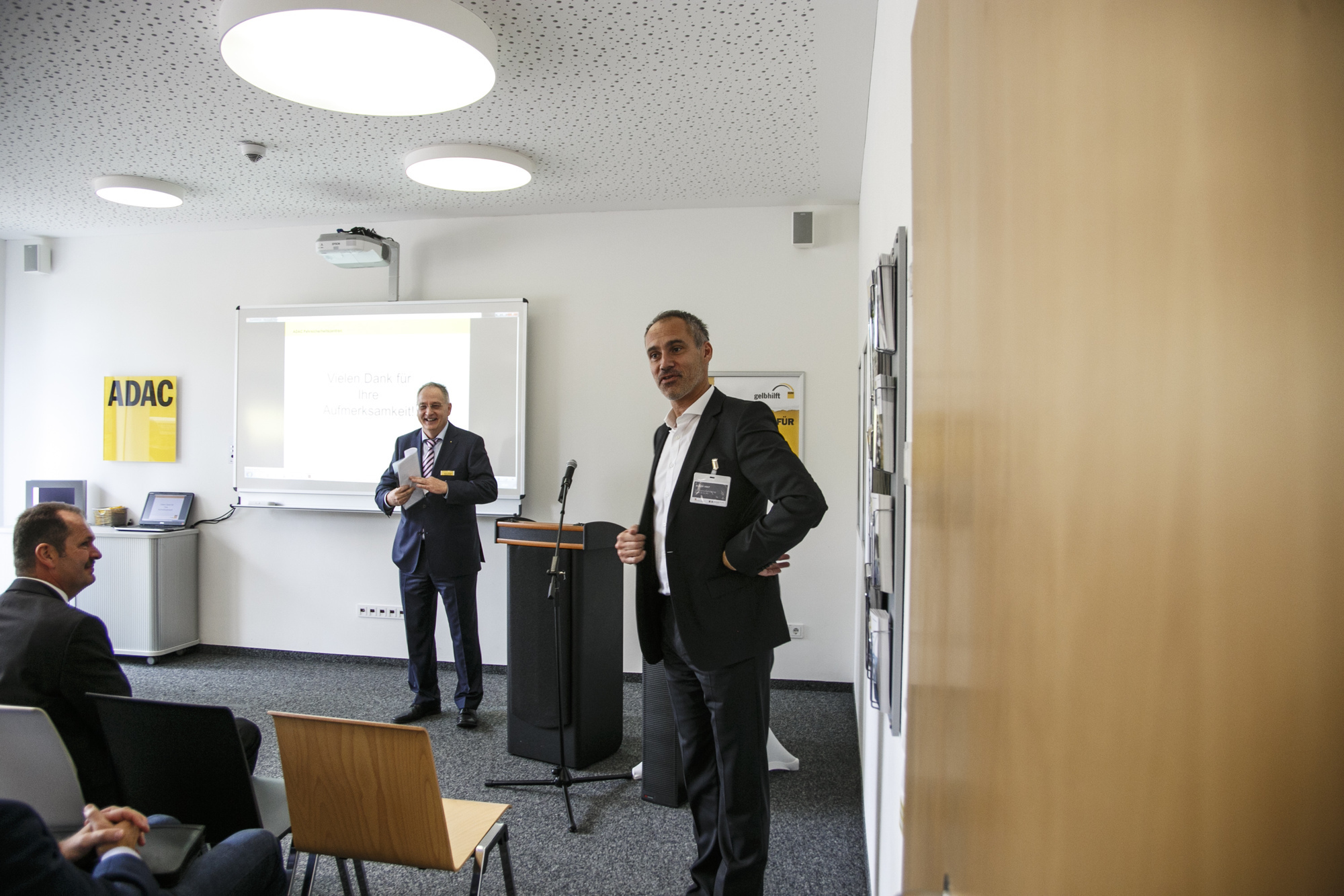 Das 9. vmm Mittelstandsfrühstück fand im ADAC Fahrsicherheitszentrum statt. Foto: B4B WIRTSCHAFTSLEBEN SCHWABEN
