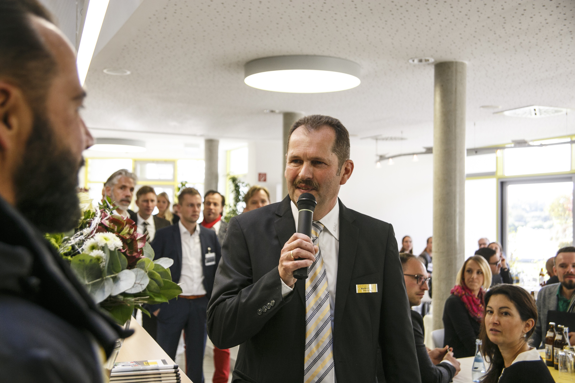 Das 9. vmm Mittelstandsfrühstück fand im ADAC Fahrsicherheitszentrum statt. Foto: B4B WIRTSCHAFTSLEBEN SCHWABEN