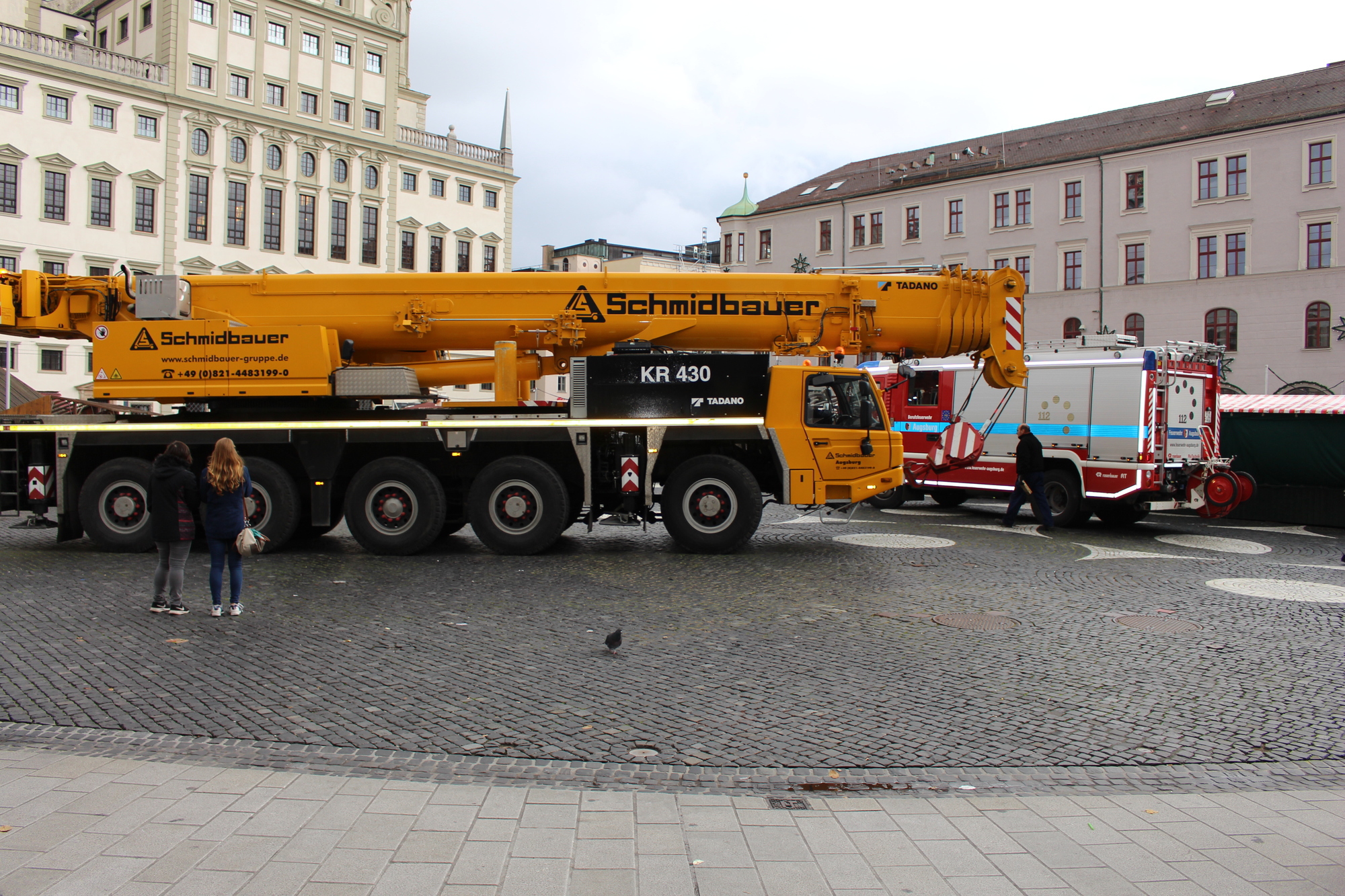 Der Christbaum 2016 in Augsburg. Foto: B4B WIRTSCHAFTSLEBEN SCHWABEN