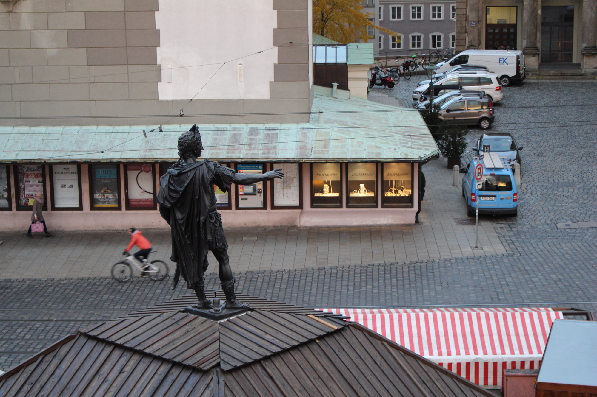 Der Christbaum 2016 in Augsburg. Foto: B4B WIRTSCHAFTSLEBEN SCHWABEN