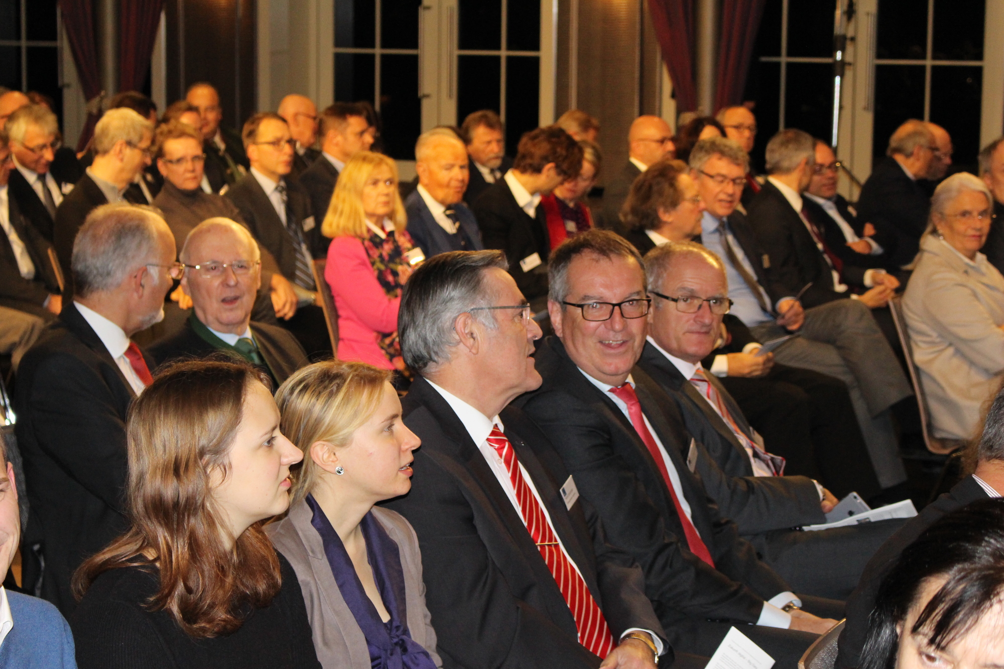 Das 24. vbw Herbstgespräch Schwaben fand am 9. November 2016 statt. Foto: B4B WIRTSCHAFTSLEBEN SCHWABEN