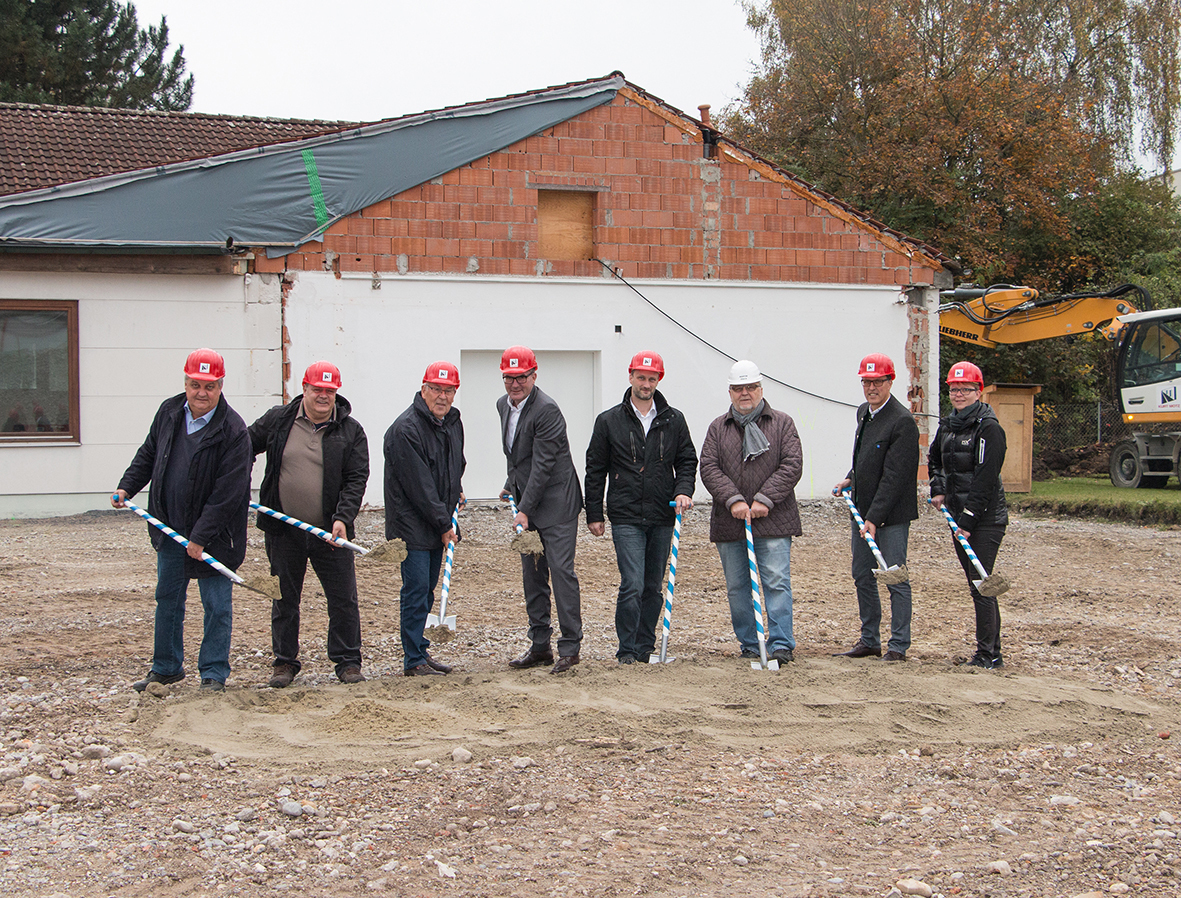 Spatenstich in Babenhausen. Foto: DILO