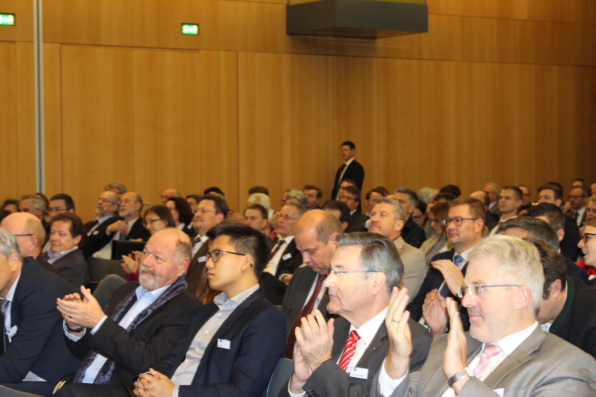 Das 14. Forum Zukunft Schwaben fand am 21. November 2016 in der IHK Schwaben statt. Foto: B4B WIRTSCHAFTSLEBEN SCHWABEN