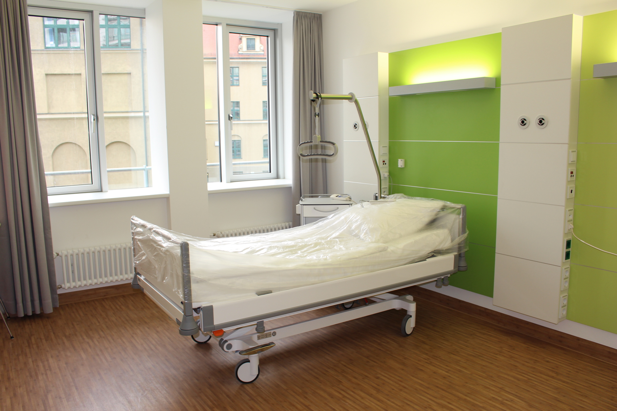 Die Einweihungs-Feier des neuen Hauptgebäudes am Josefinum. Foto: B4B WIRTSCHAFTSLEBEN SCHWABEN