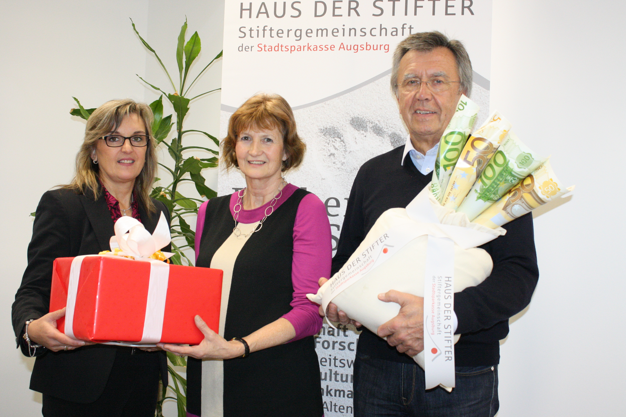Erste Zustiftung für Stiftung Augsburg gegen Krebs. Foto: Nicole Gergen (sska)