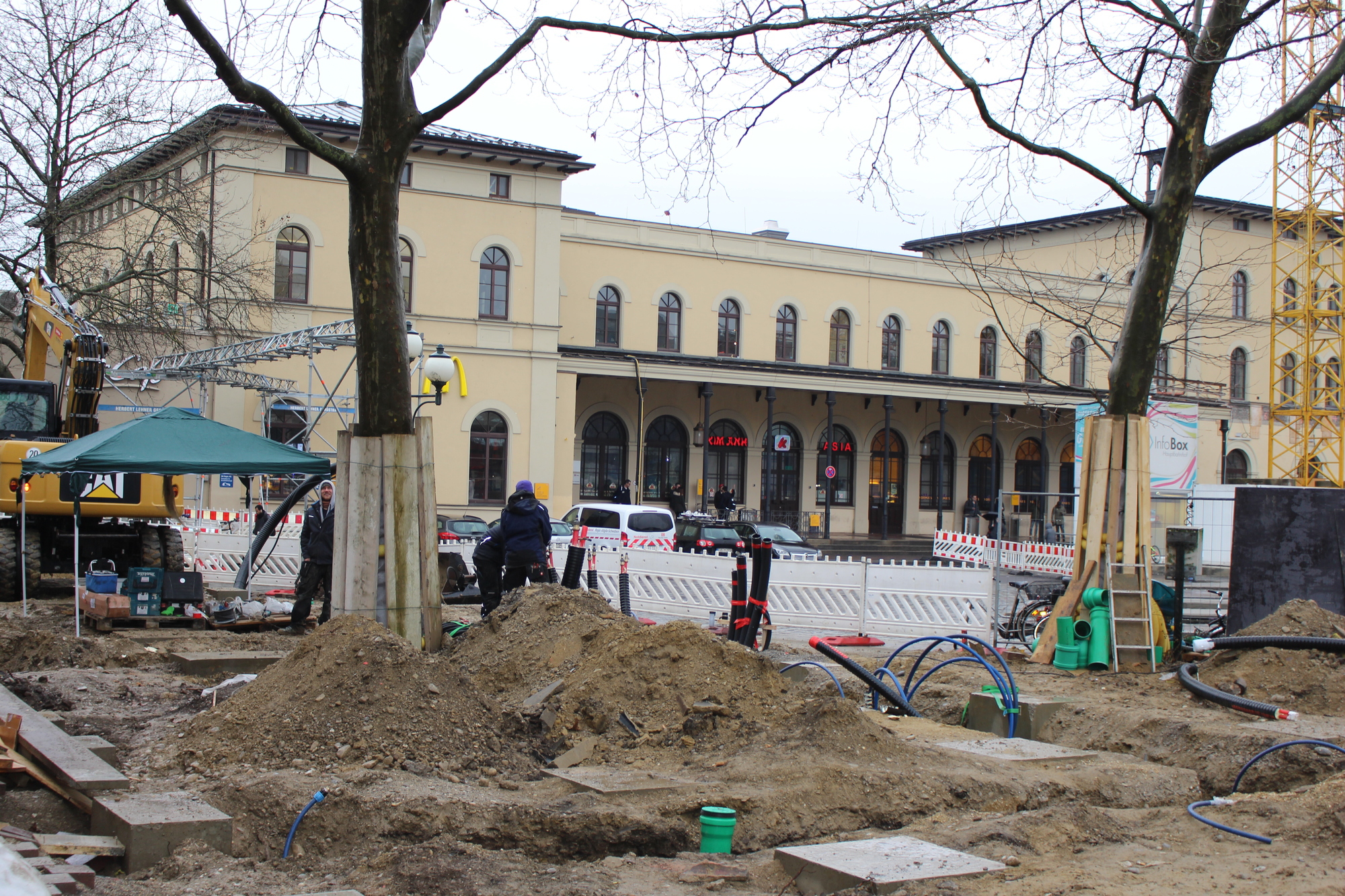 Am Augsburger Hauptbahnhof gehen die Arbeiten schrittweise voran. Foto: Iris Zeilnhofer/B4B WIRTSCHAFTSLEBEN SCHWABEN