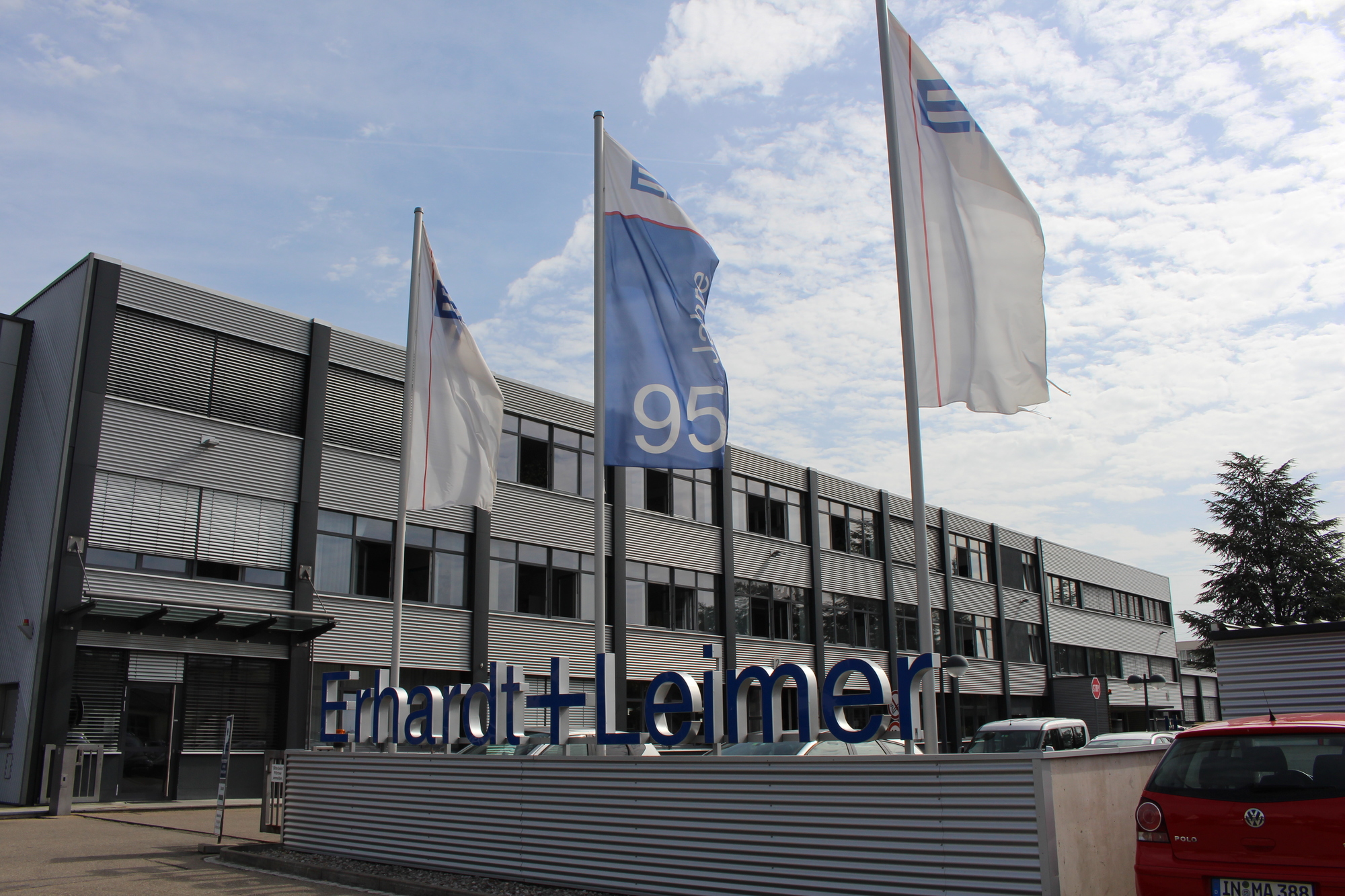 Der Standort von Erhardt + Leimer in Leitershofen.
