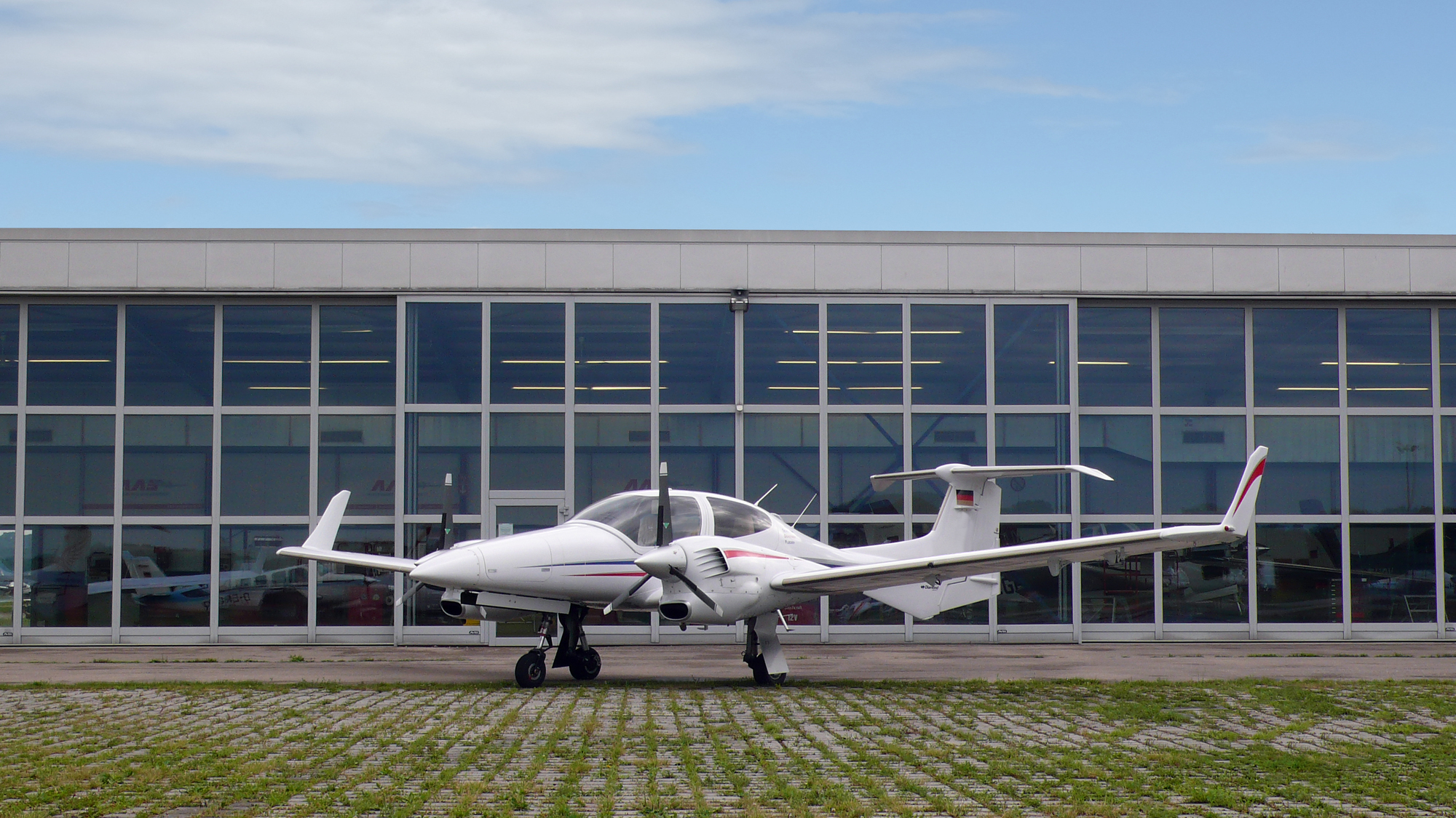 Augsburg Air Service darf seit Kurzem weitere Flugzeugtypen betreuen. Foto: Augsburg Air Service