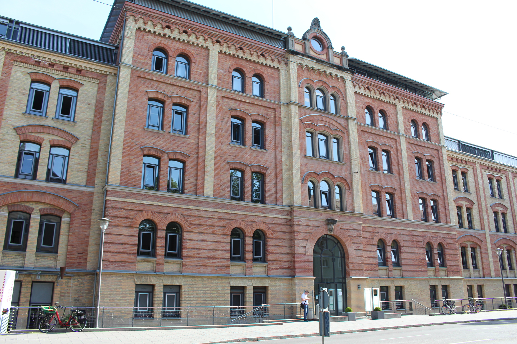 Die Kanzlei Sonntag & Partner in Augsburg. Foto: B4B WIRTSCHAFTSLEBEN SCHWABEN