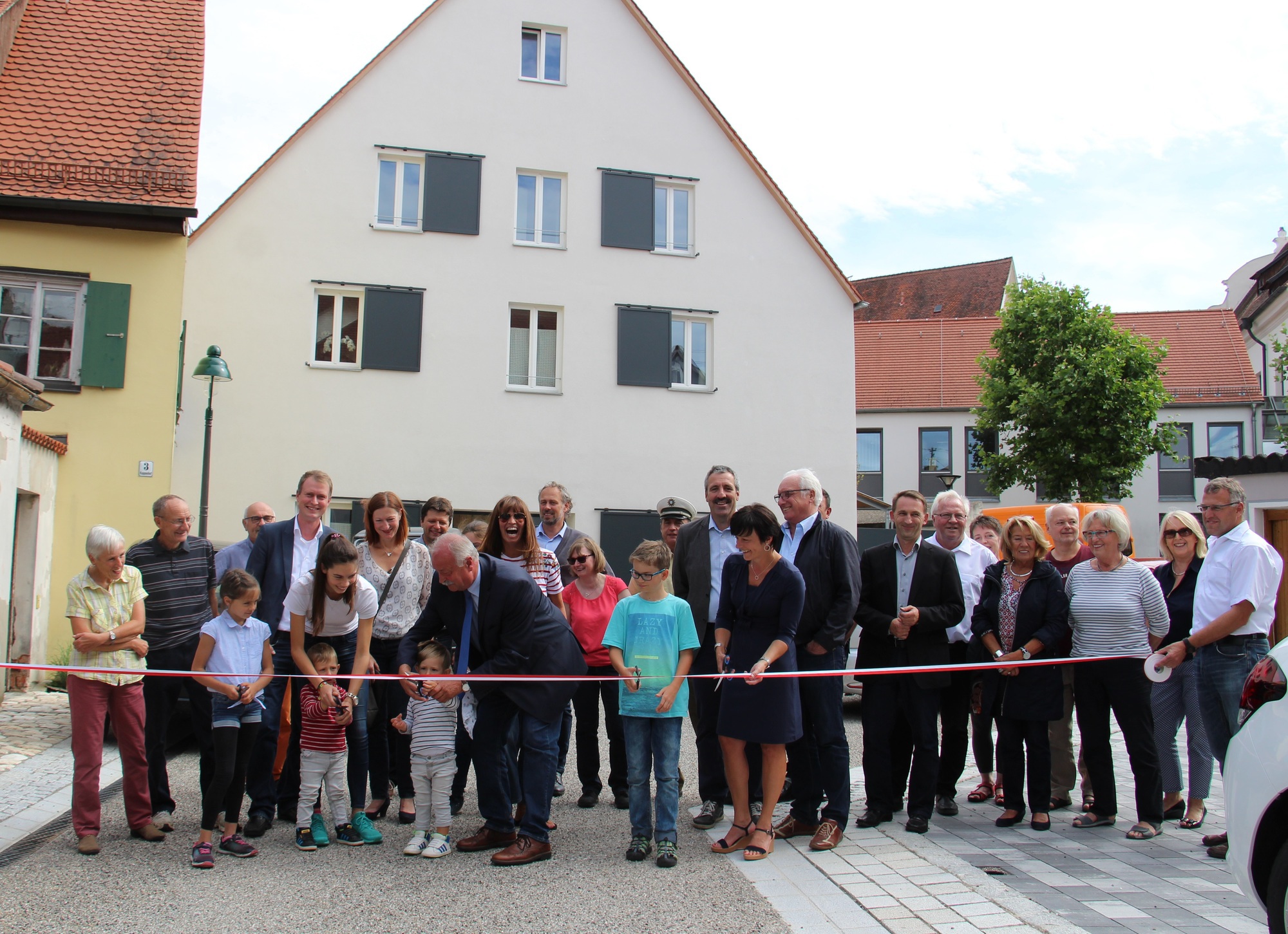 Bei der Einweihung des Straßenzugs „Koppenhof". Foto: Rudi Scherer/Stadt Nördlingen