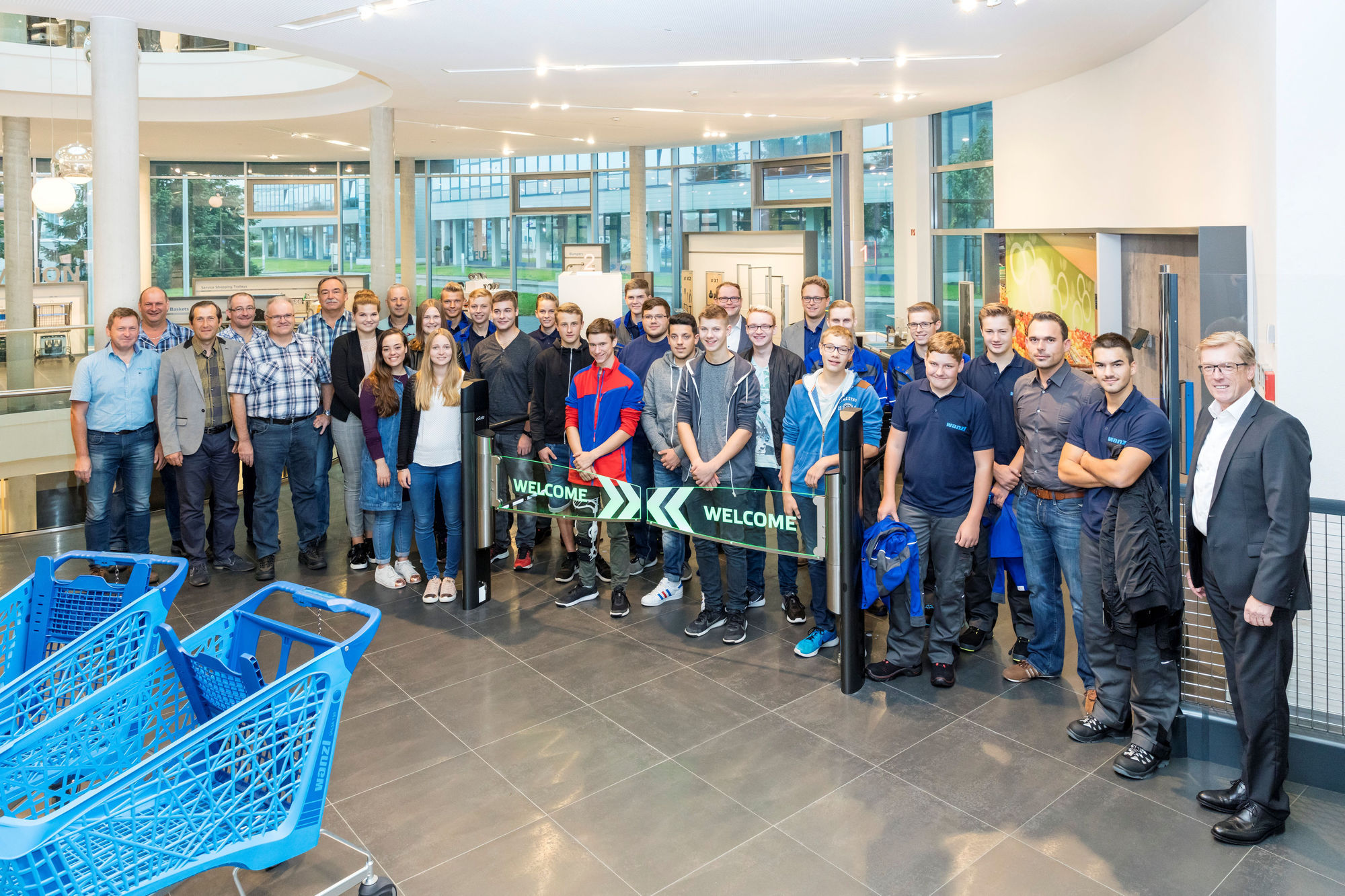 Azubi-Start bei Wanzl. Foto: Guntram Schindler Wanzl Metallwaren GmbH