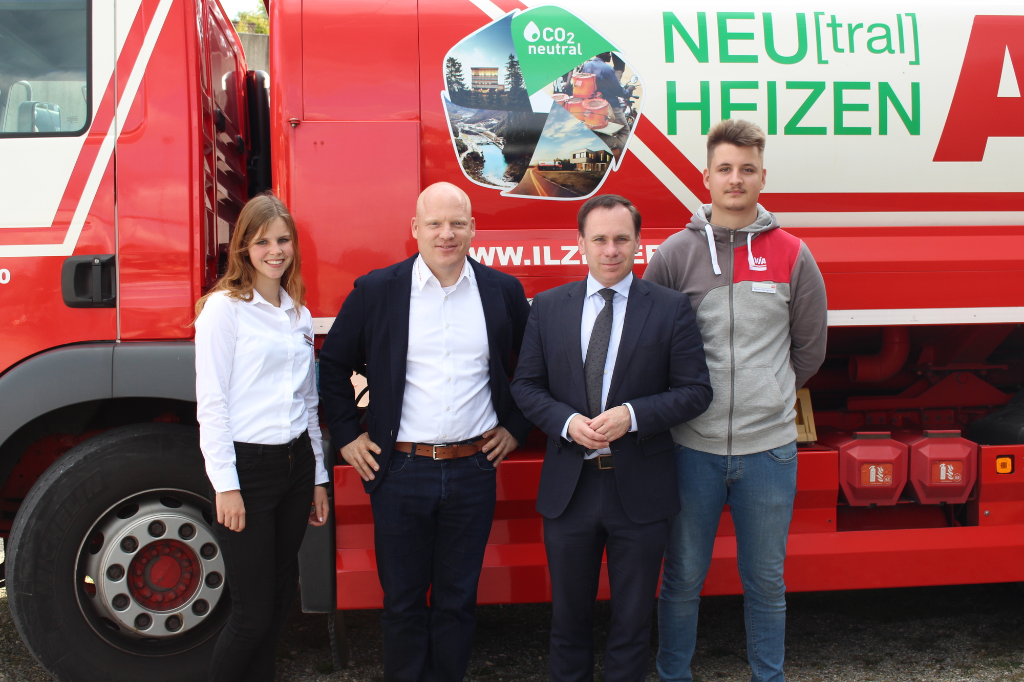 MdB Dr. Volker Ullrich besucht ILZHÖFER in Augsburg.