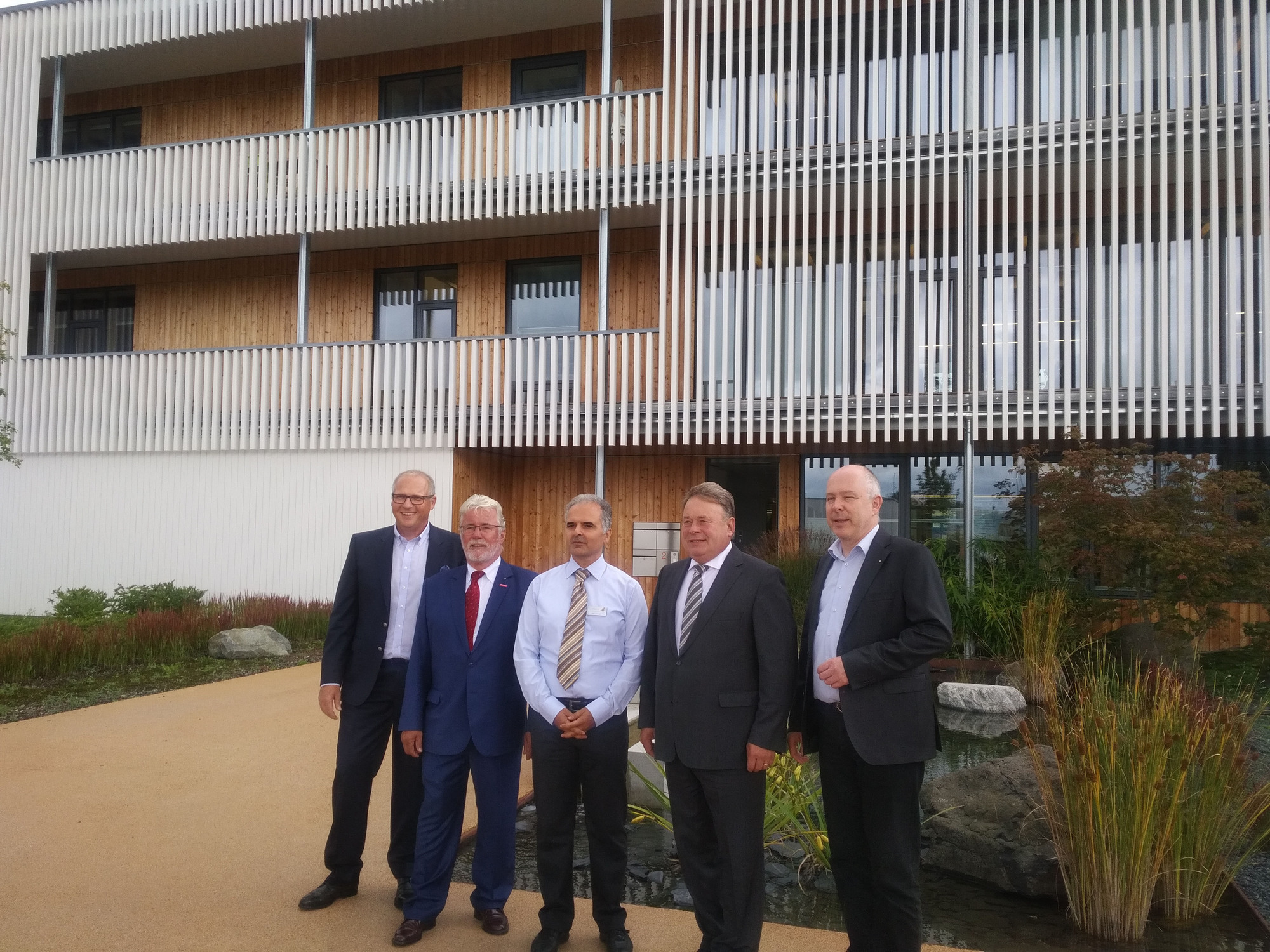 Alexander Gumpp, Jürgen Schmid, Yalcin Saracoglu, Minister Brunner und Frank Lattke. Foto: StMELF