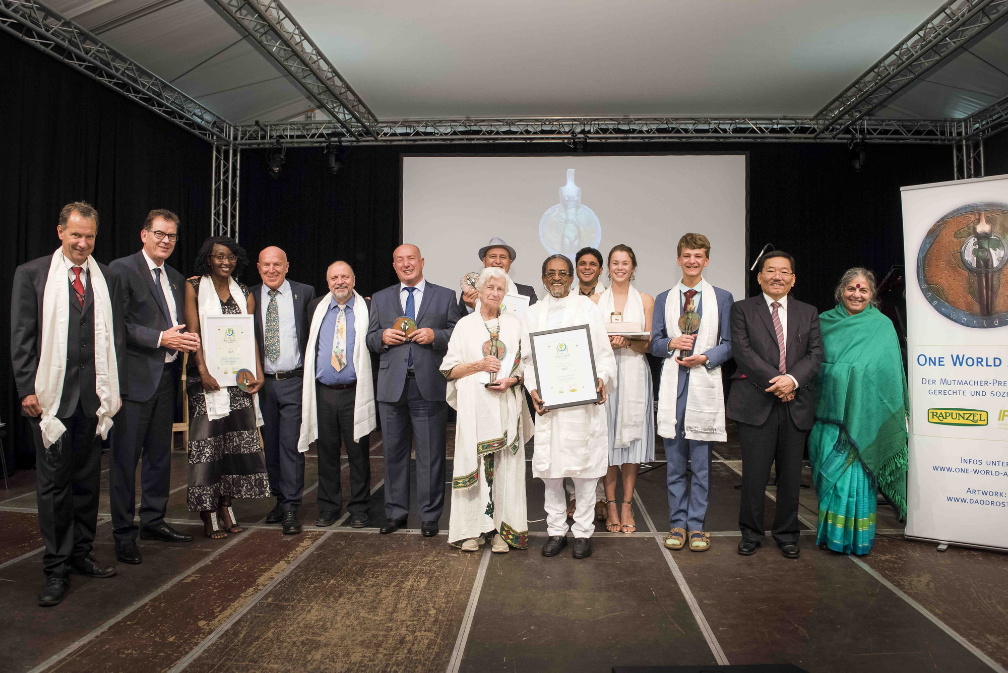 Die Preisträger des „One World Award“ 2017. Foto: One World Award / Rapunzel