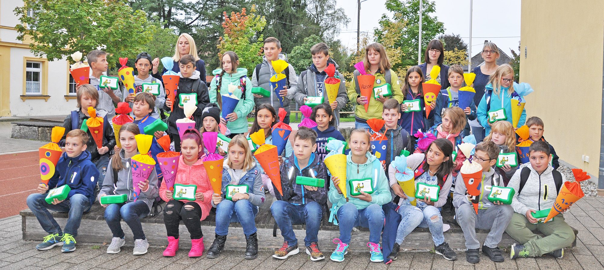 Die fünfte Klasse der Mittelschule Türkheim. Foto: Salamander Industrie-Produkte GmbH