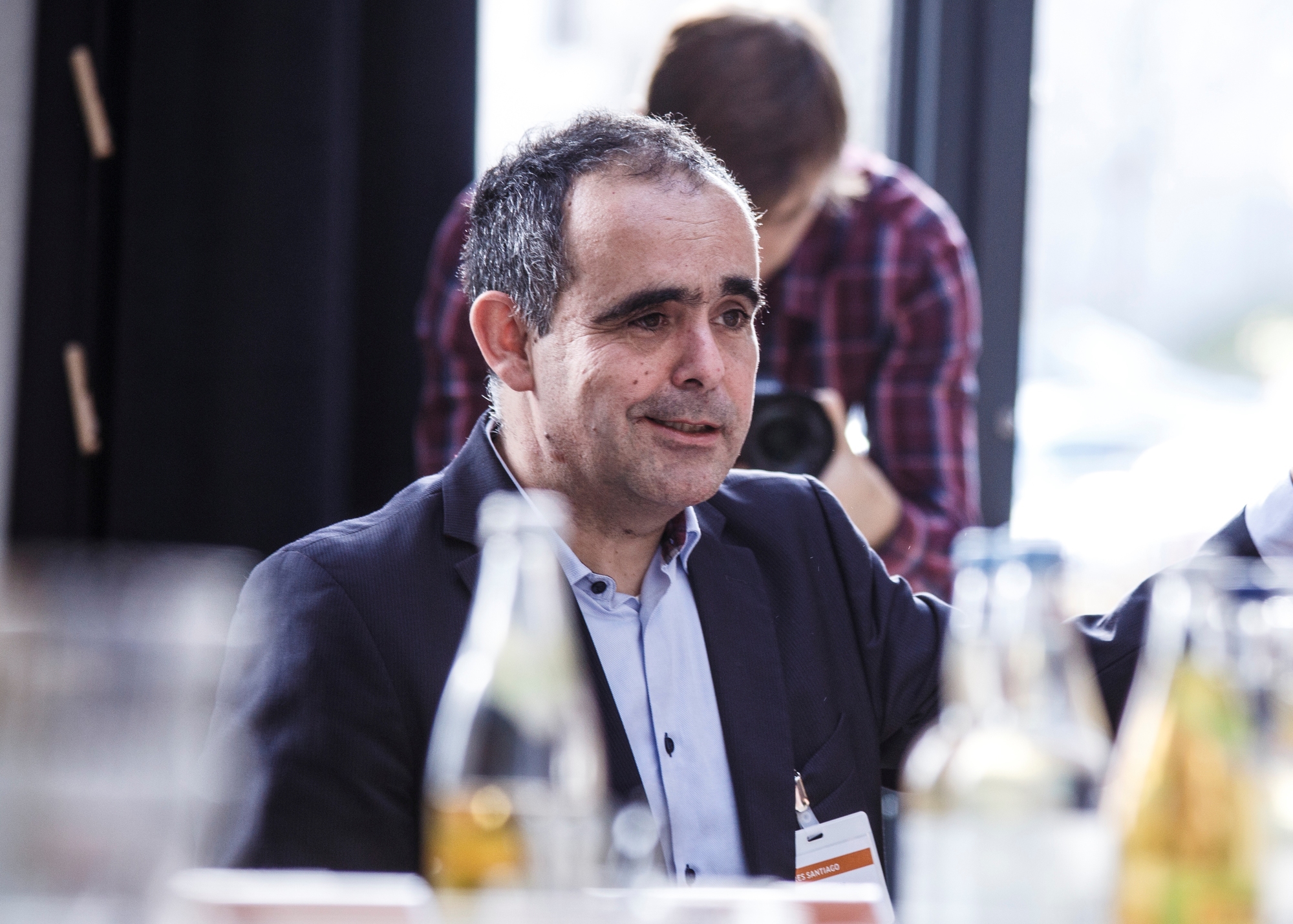 Andres Santiago, vmm wirtschaftsverlag. Foto: Bernd Jaufmann / B4B WIRTSCHAFTSLEBEN SCHWABEN