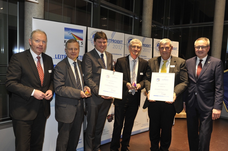 Der Markt Meitingen und die SGL Carbon GmbH sind Preisträger. Foto: KUMAS e. V./Fred Schöllhorn