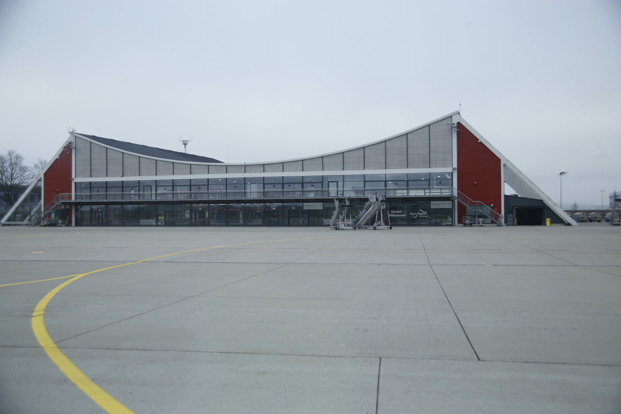 Am Flughafen Memmingen. Foto: B4B WIRTSCHAFTSLEBEN SCHWABEN