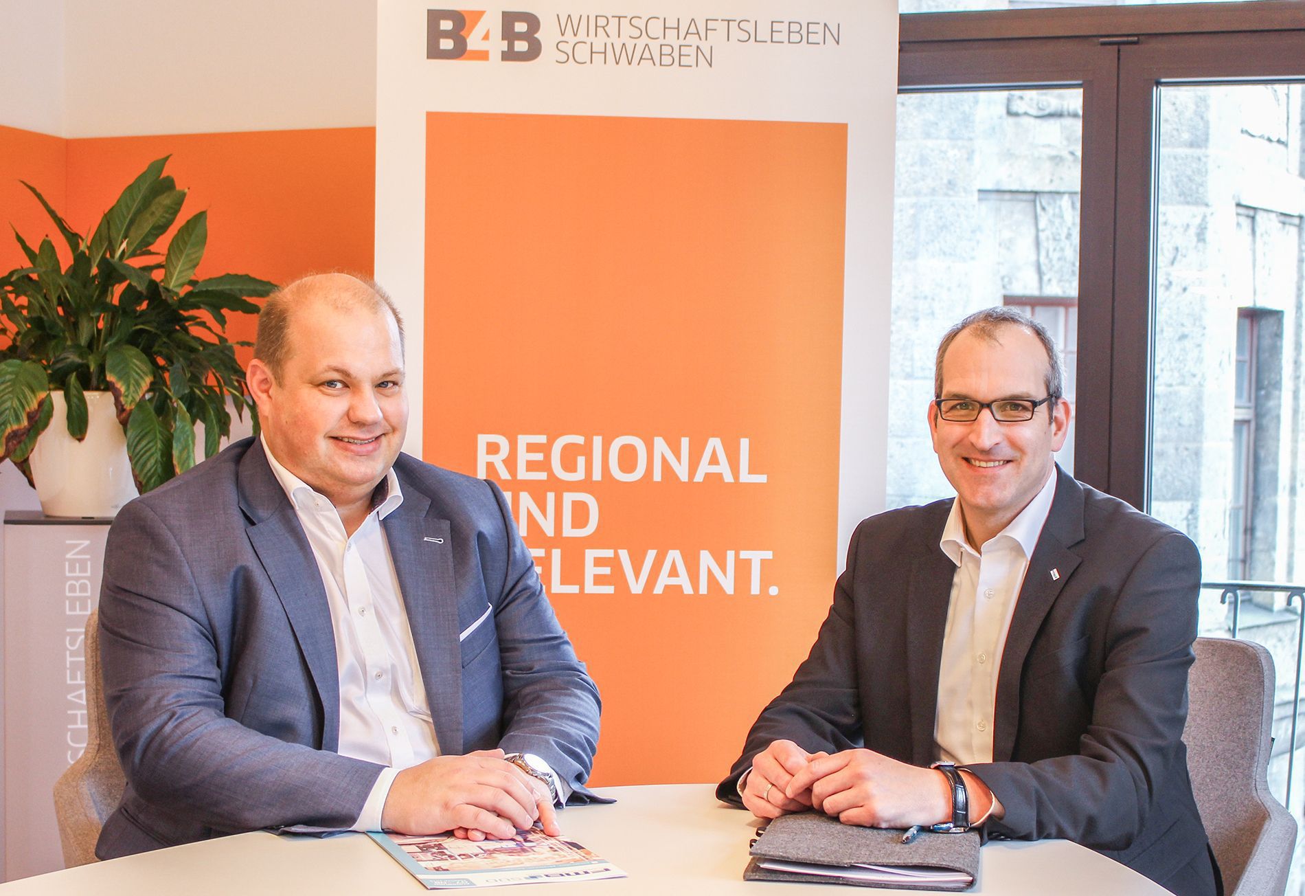 Heiko Bartschat, Cluster Mechatronik & Autmoation, und Christian Enßle, FMB-Süd. Foto: Walter / B4B WIRTSCHAFTSLEBEN SCHWABEN
