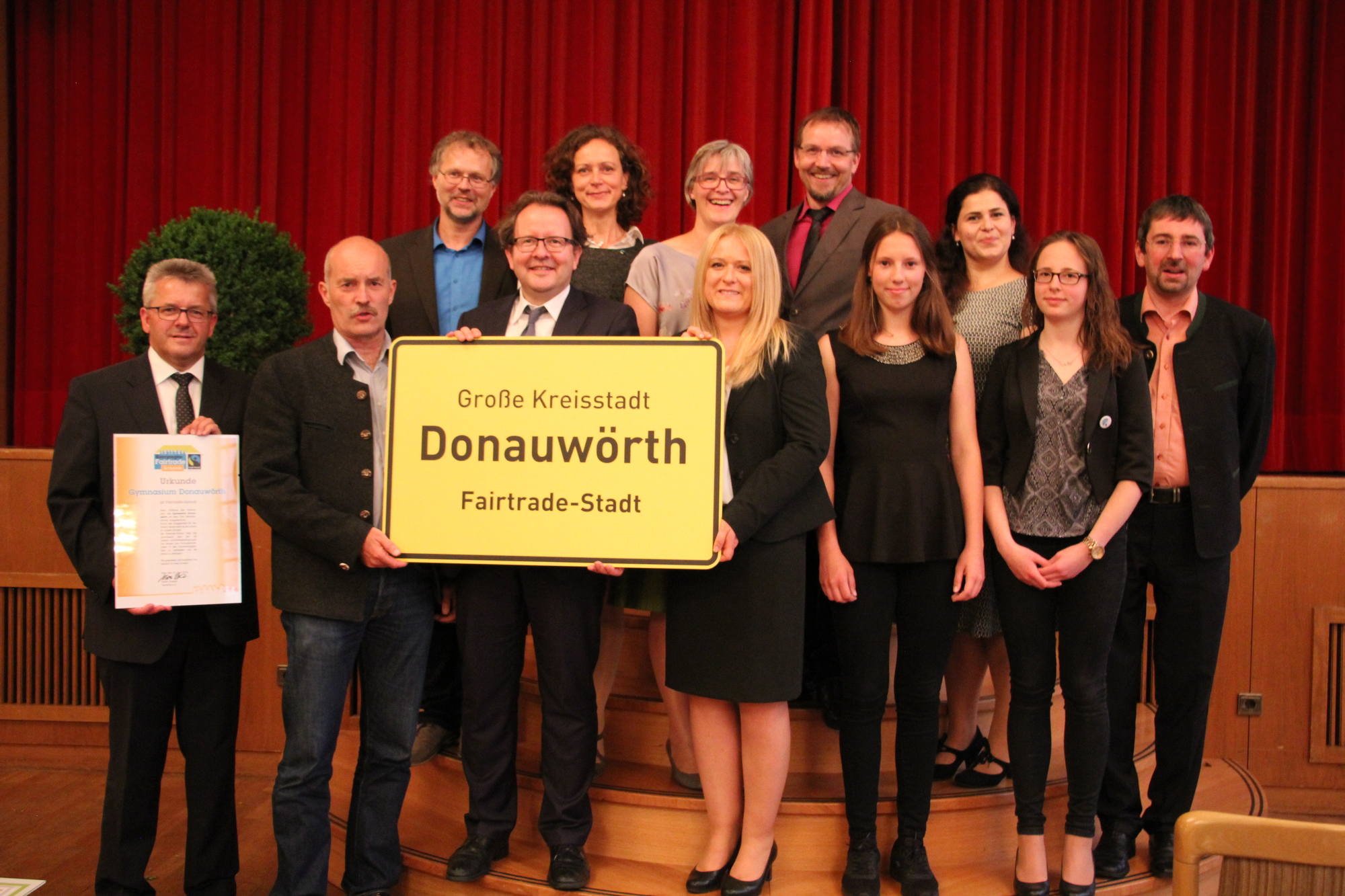Oberbürgermeister Armin Neudert freut sich über die Auszeichnung. Foto: Heidi Altstetter