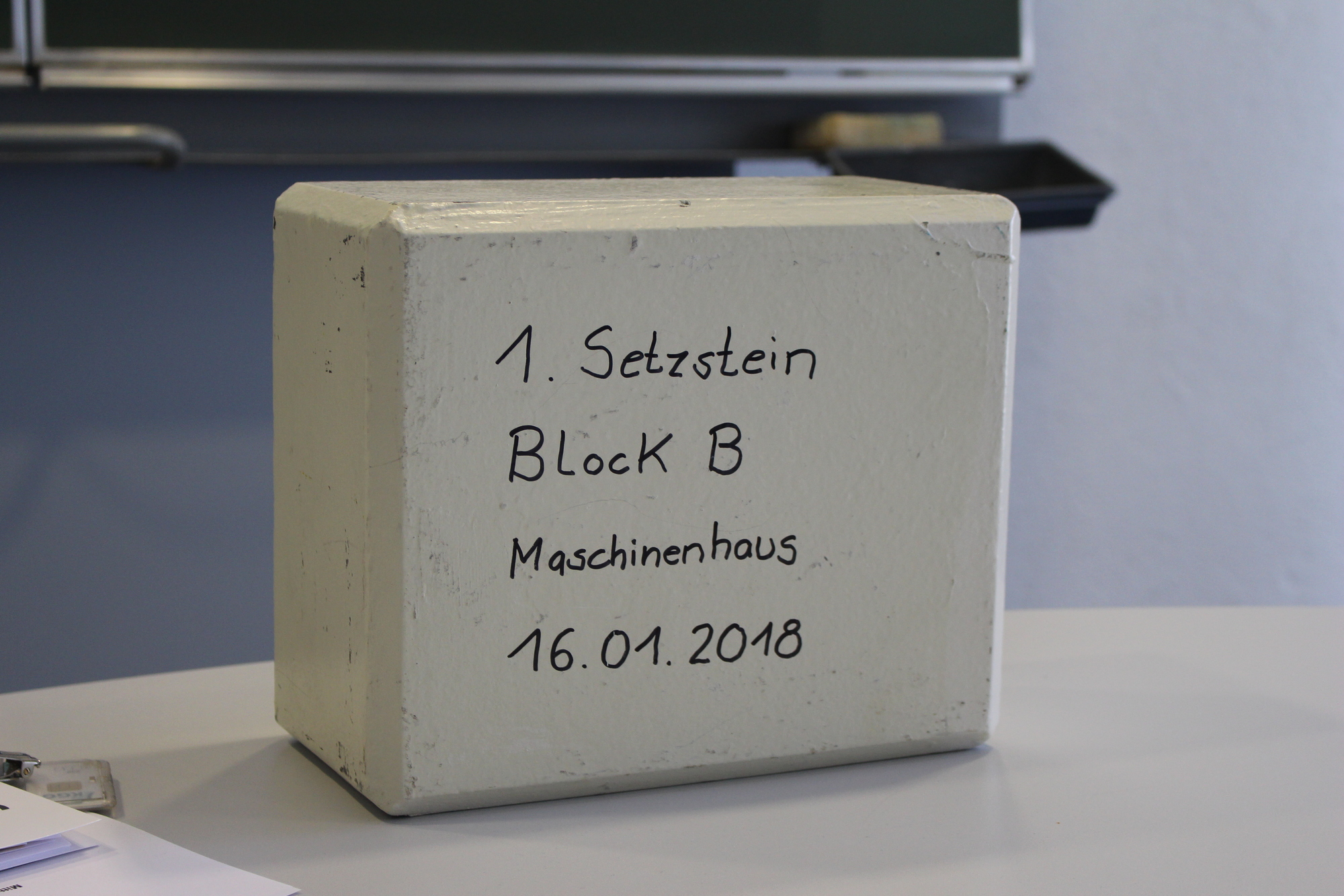 Der erste Setzstein wurde am 16. Januar 2018 aus dem Maschinenhaus abgebaut. Foto: Isabell Walter/B4B WIRTSCHAFTSLEBEN SCHWABEN