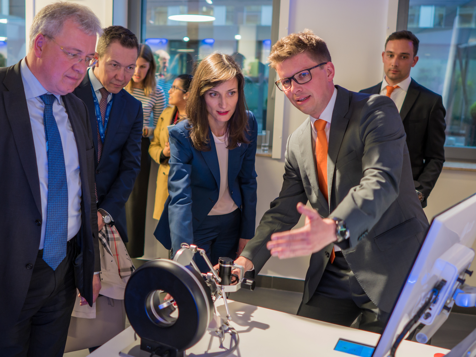 Markus Ferber, MdEP, Eric Peters (EU-Kommission), Mariya Gabriel, Axel Weber und Andreas Hogl. Foto: PKM Europe