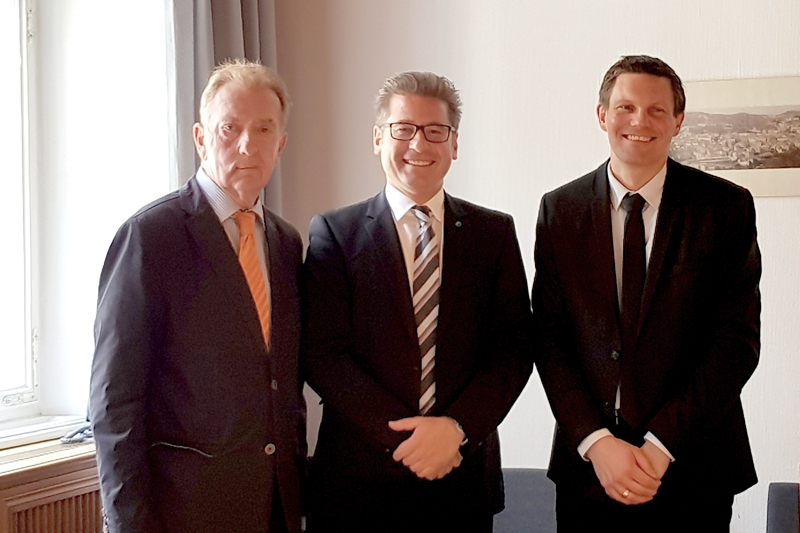 Univ.-Prof. DDr. Gerhard E. Ortner, Univ.-Prof. DDr. Thomas Ratka und Daniel Wiche. Foto: DUK/Zuchtriegel