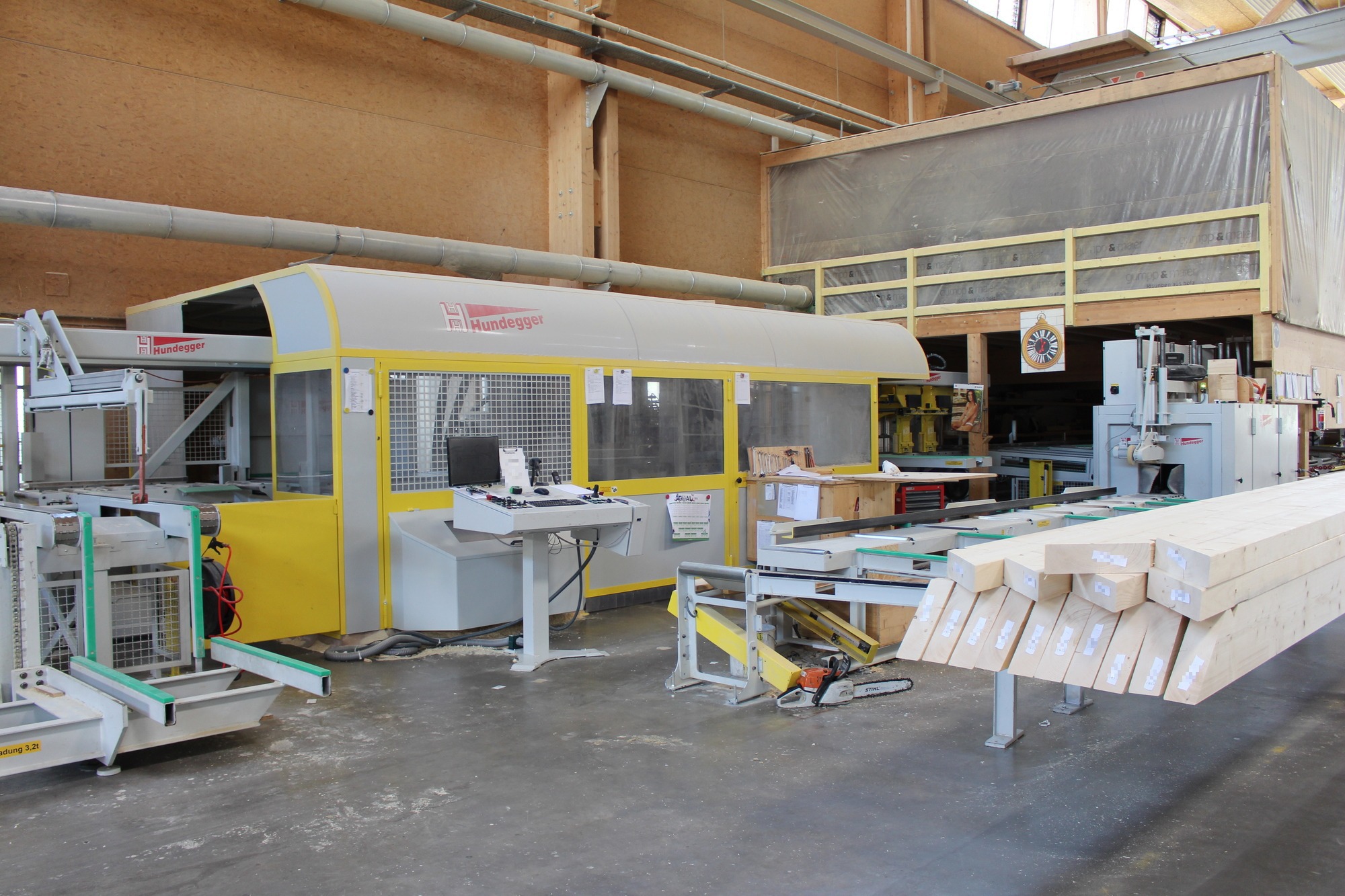 Blick in die Produktionshalle