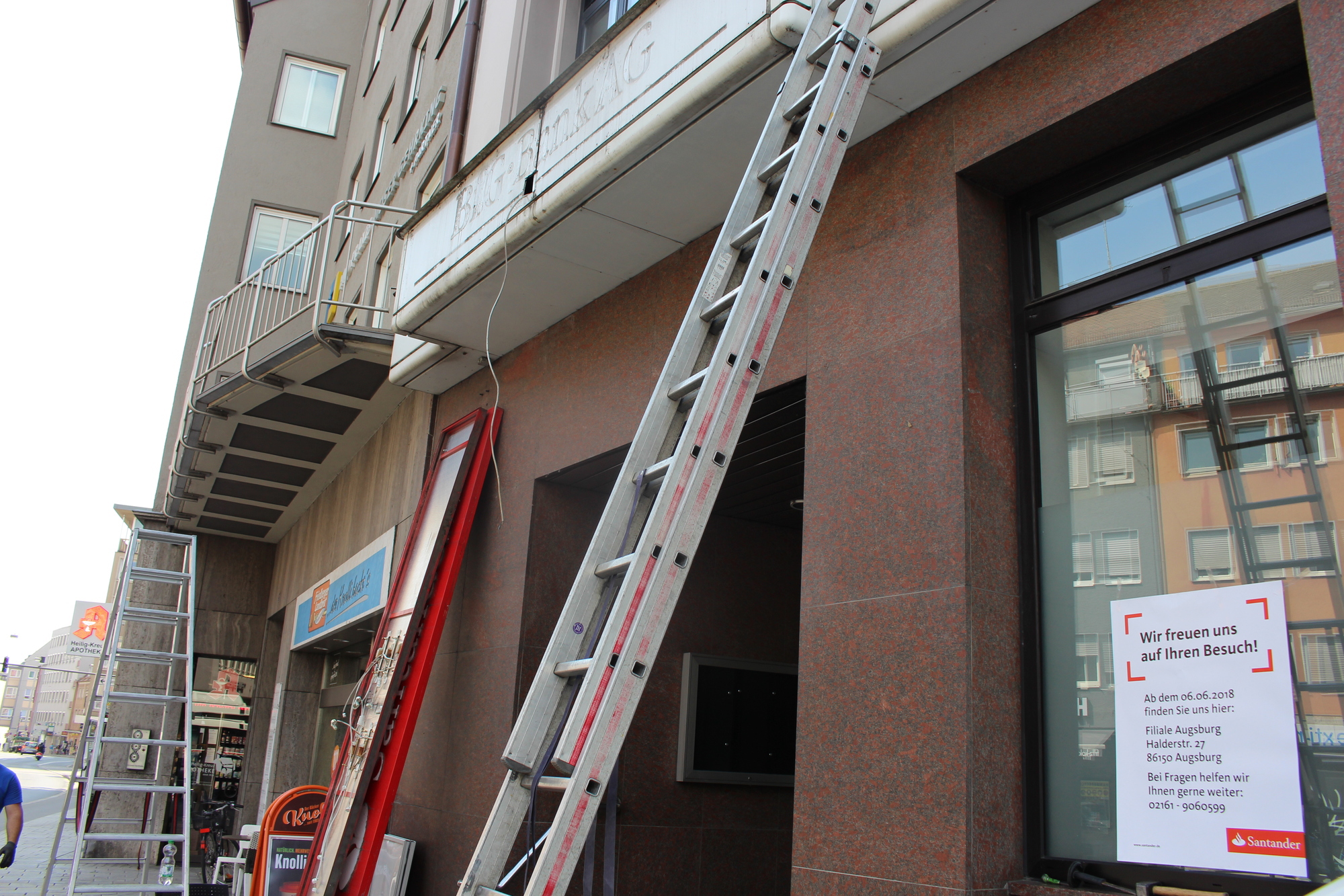 Die Santander Bank schließt ihre Geschäftsstelle in der Innenstadt. Foto: Angelina Märkl/B4B WIRTSCHAFTSLEBEN SCHWABEN