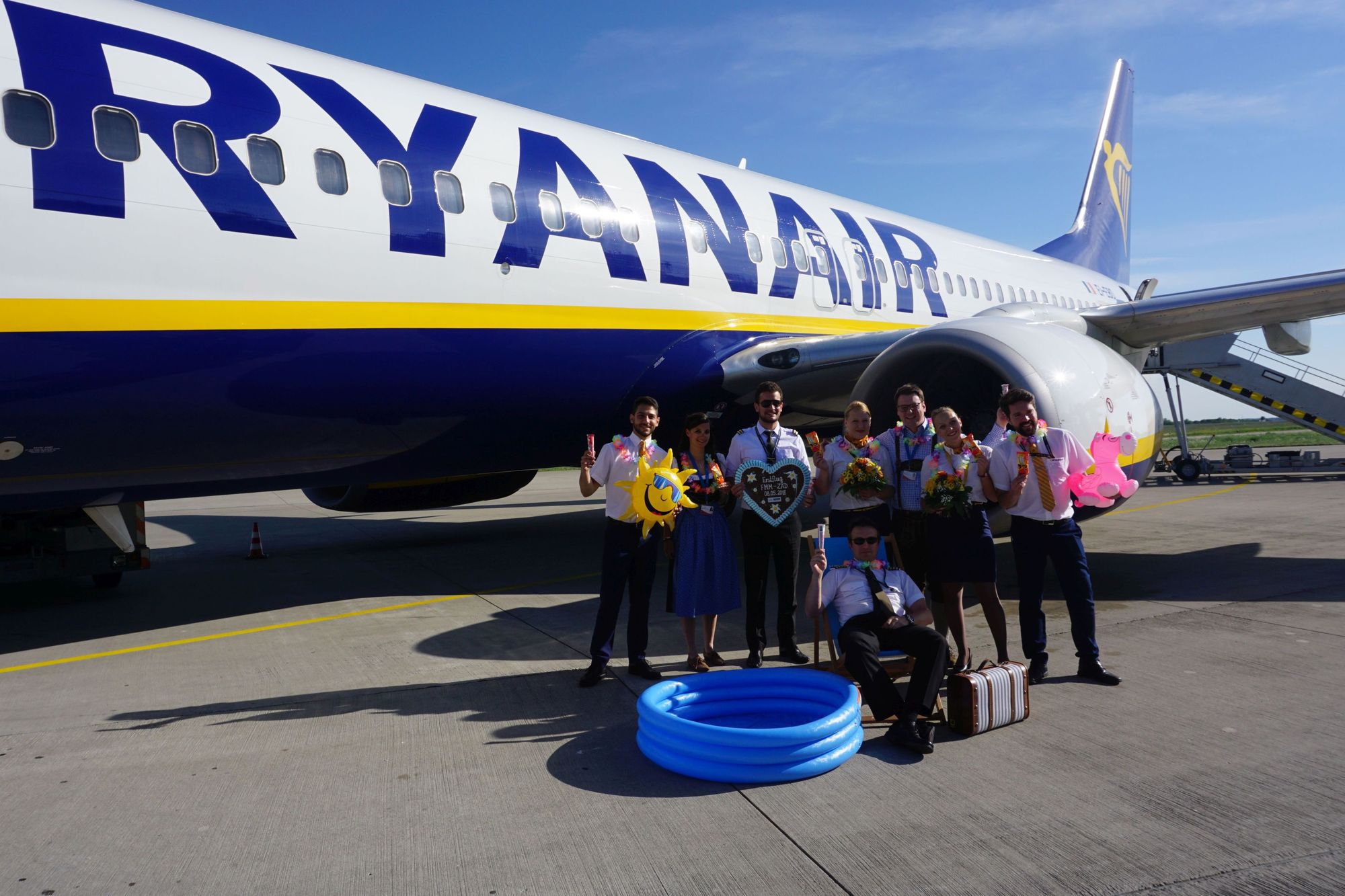 Die Crew des Erstflugs nach Zadar. Foto: Flughafen Memmingen