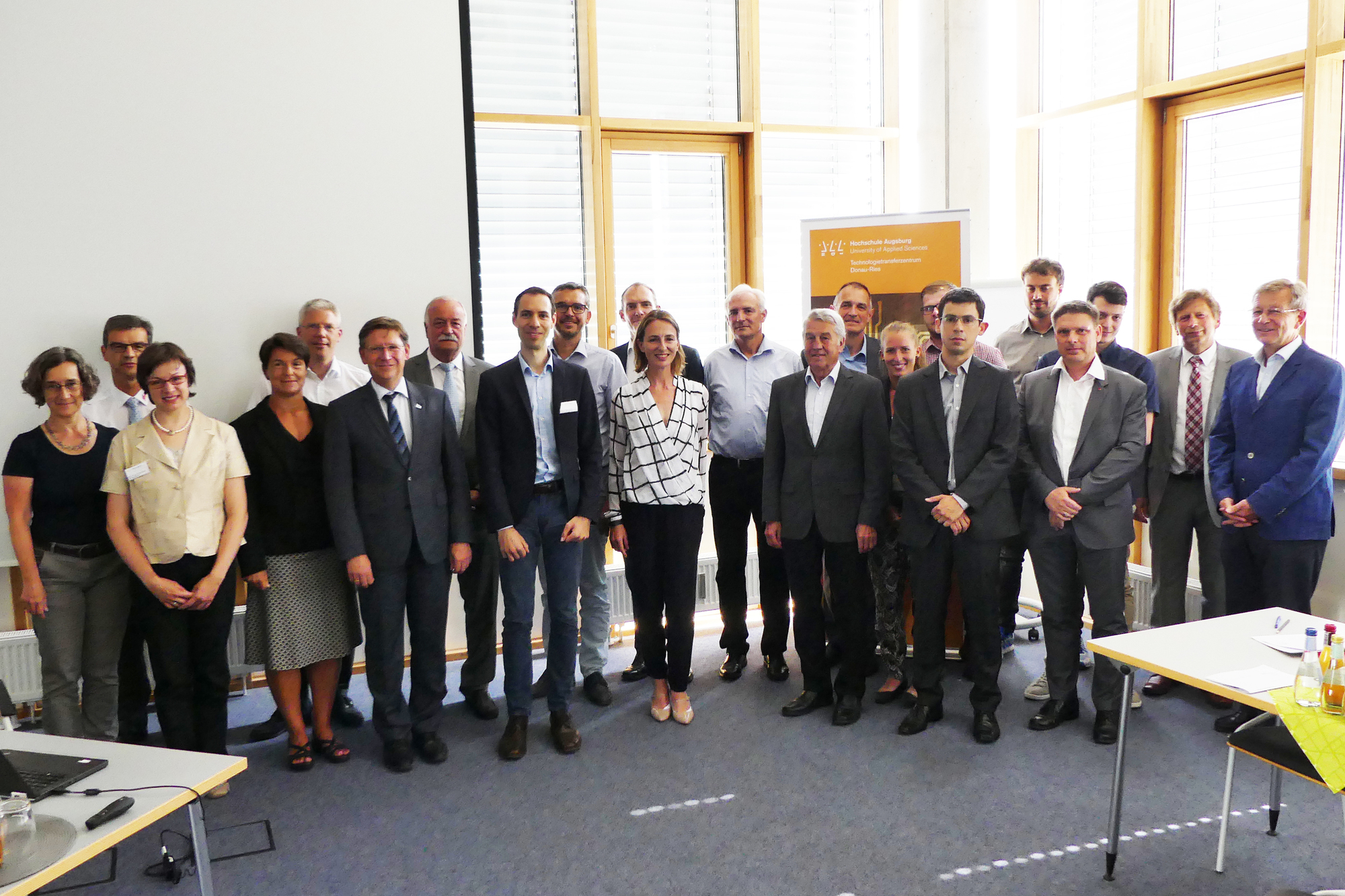 Stifter und wissenschaftliche Mitarbeiter des TTZ. Foto: Hochschule Augsburg