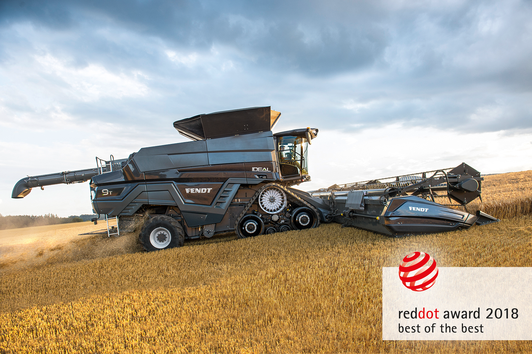 Auszeichnung für wegweisende Gestaltung – Red Dot: Best of the Best für den Großmähdrescher Fendt IDEAL. Foto: AGCO GmbH