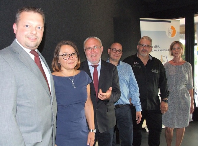 Die Organisatoren, Gastgeber und Referenten der Veranstaltung Digital@Mittelstand. Foto: Siegfried P. Rupprecht