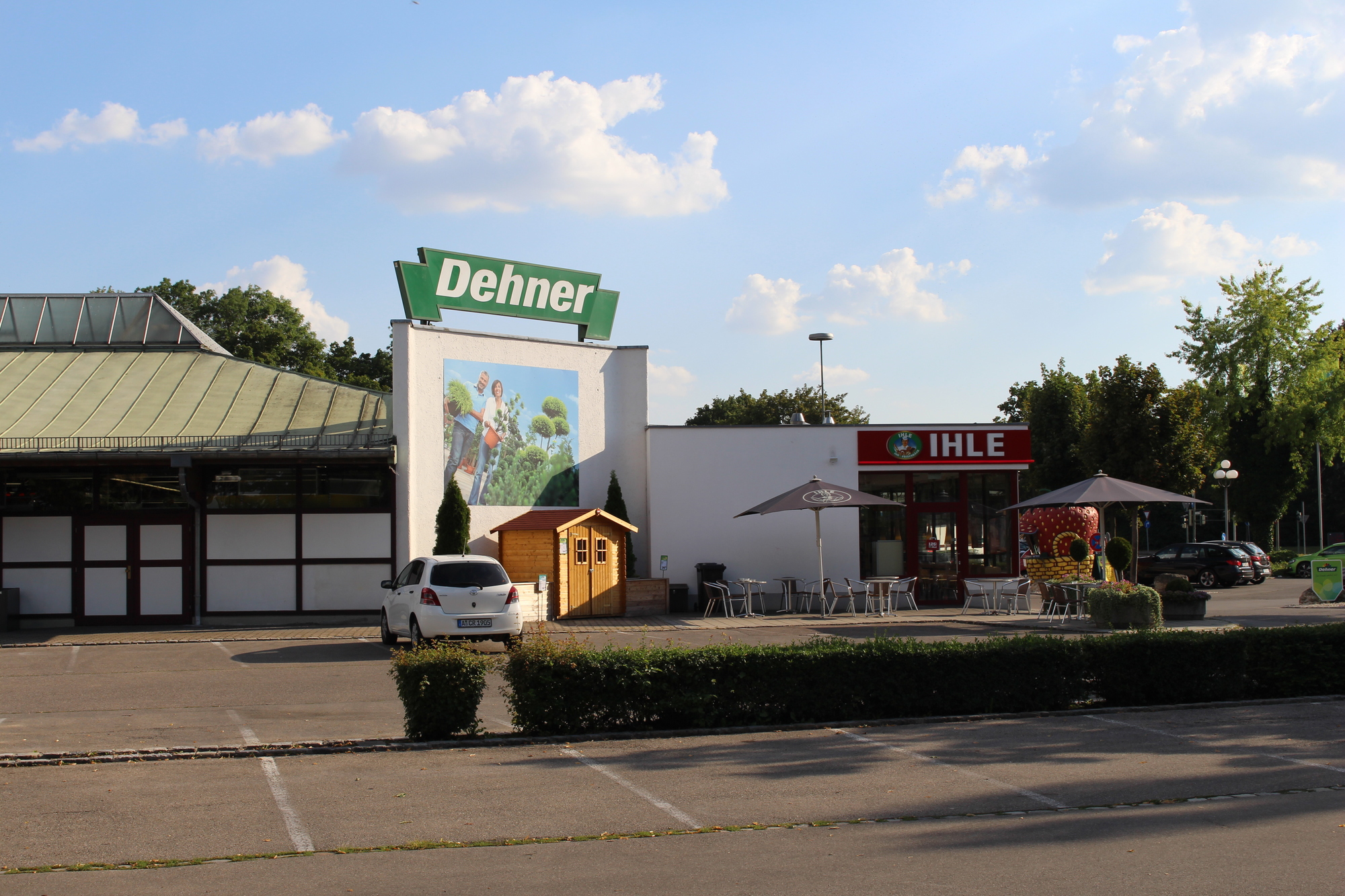 Der Dehner an der Bürgermeister-Ackermann-Straße. Foto: B4B WIRTSCHAFTSLEBEN SCHWABEN