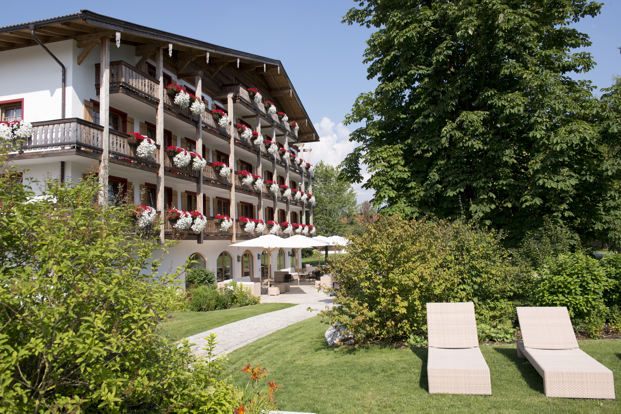 Gewinnen Sie ein Wochenende für Zwei im 4****Hotel Golf Resort Achental! Nehmen Sie dazu einfach an unserer Umfrage teil. Bild: Golf Resort Achental