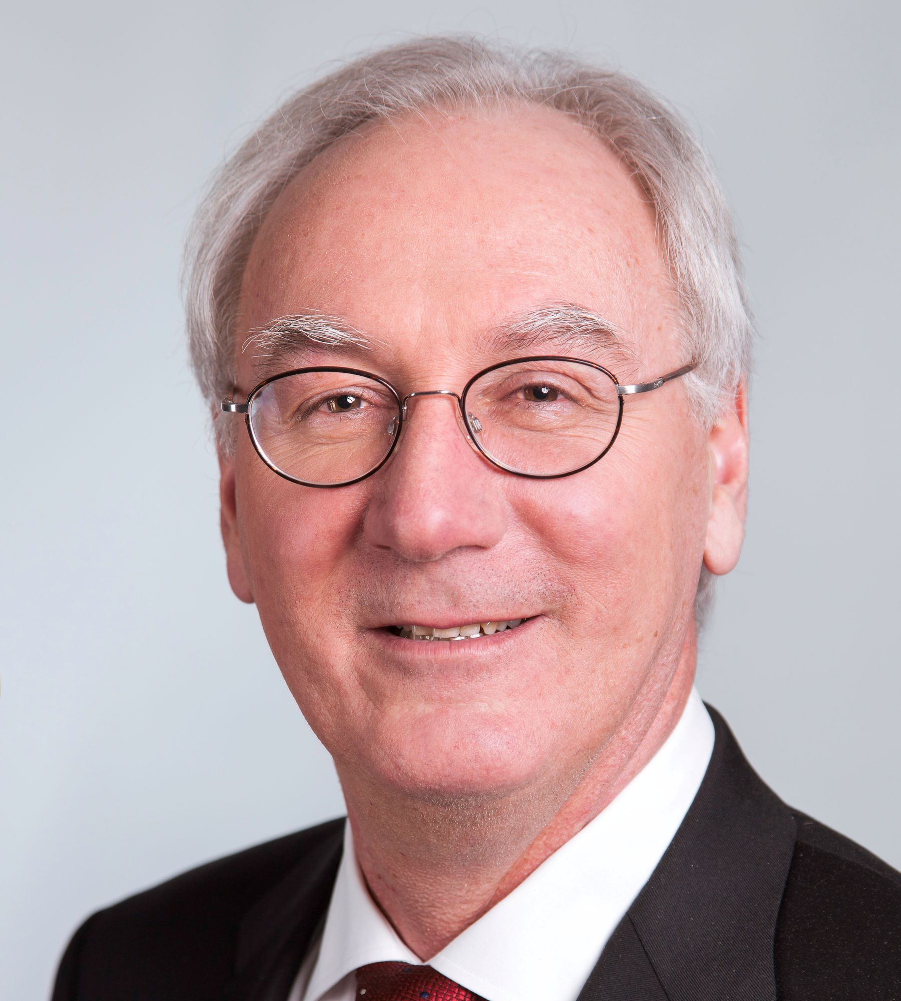 Der Hauptgeschäftsführer der Industrie- und Handelskammer, Peter Saalfrank. Foto: IHK Schwaben