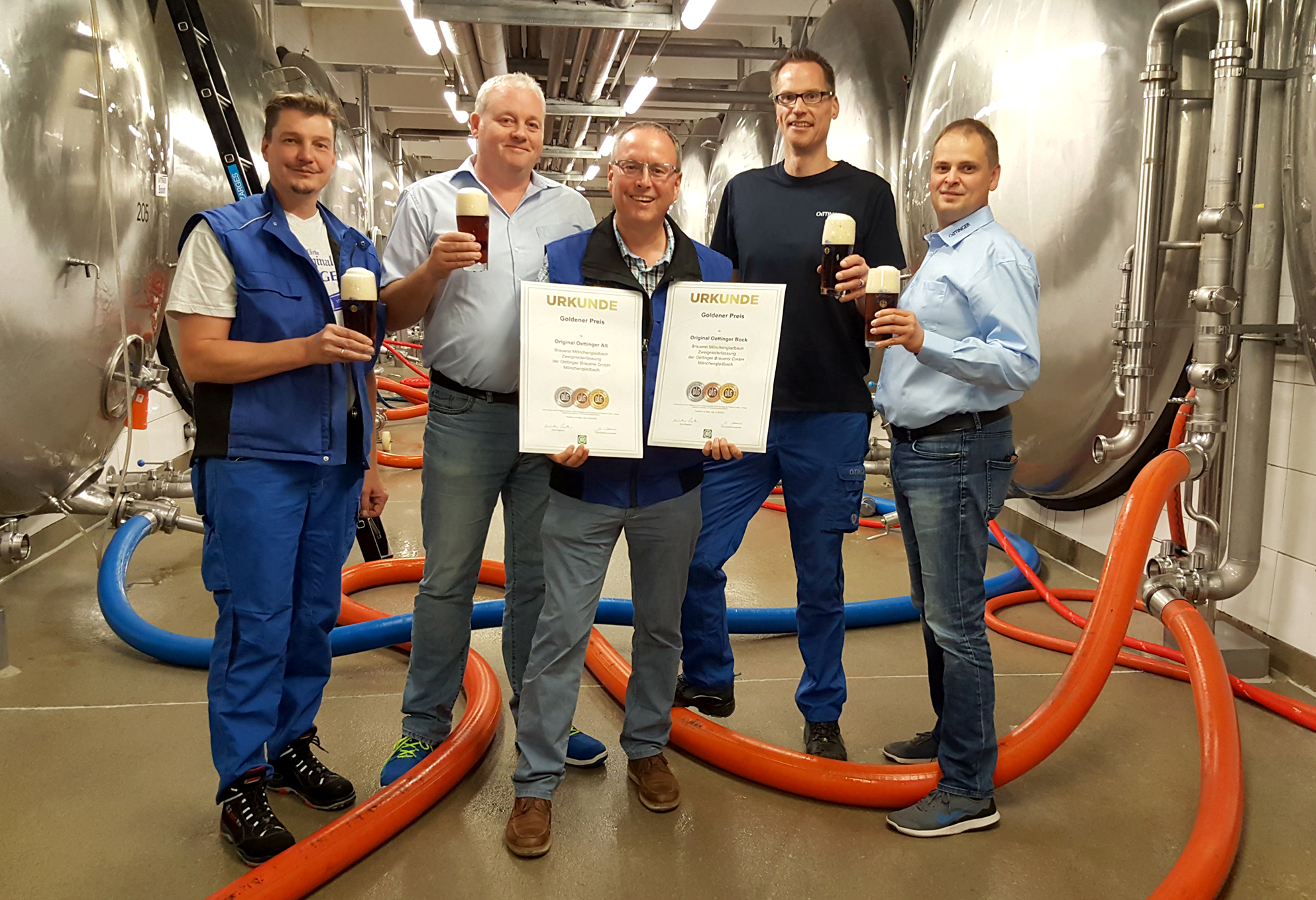 Udo Feiter, Heinrich Hartwigsen, Moritz Krech, Sven Willim und Jürgen Brunacker. Foto: Oettinger Brauerei GmbH