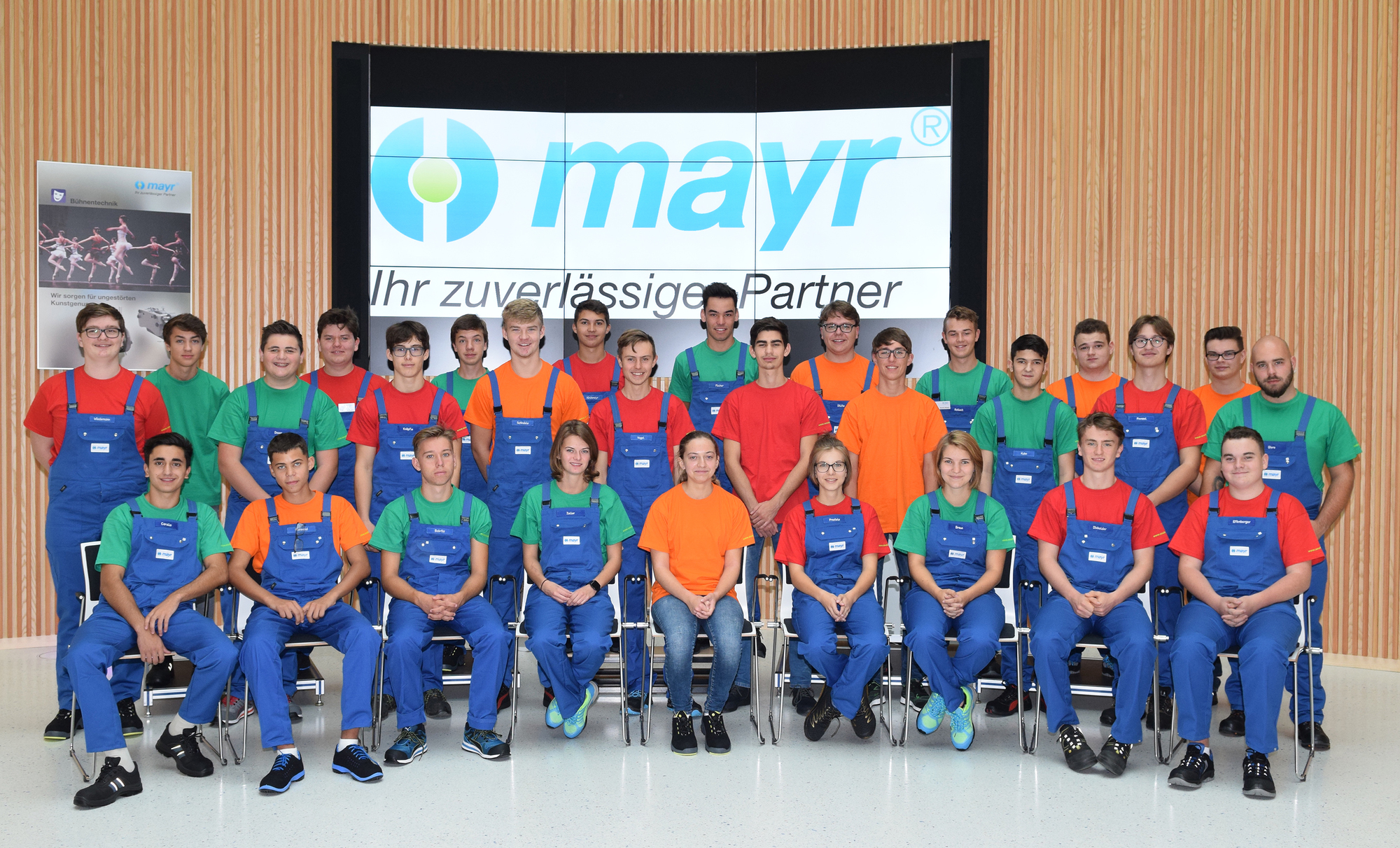 Das sind die mayr Azubis 2018. Foto: mayr® Antriebstechnik/Christine Schmid