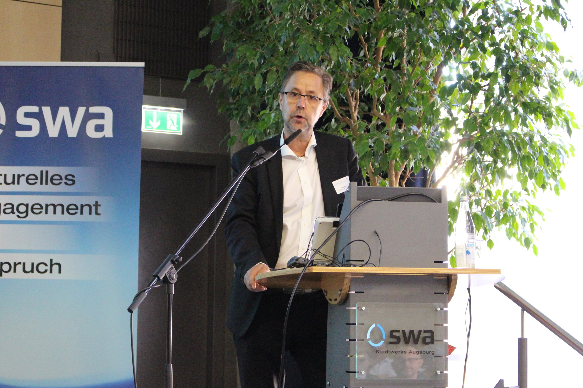 Gerd Merkle ist sehr zufrieden mit dem zweiten Expertenworkshop. Foto: Angelina Märkl/B4B WIRTSCHAFTSLEBEN SCHWABEN