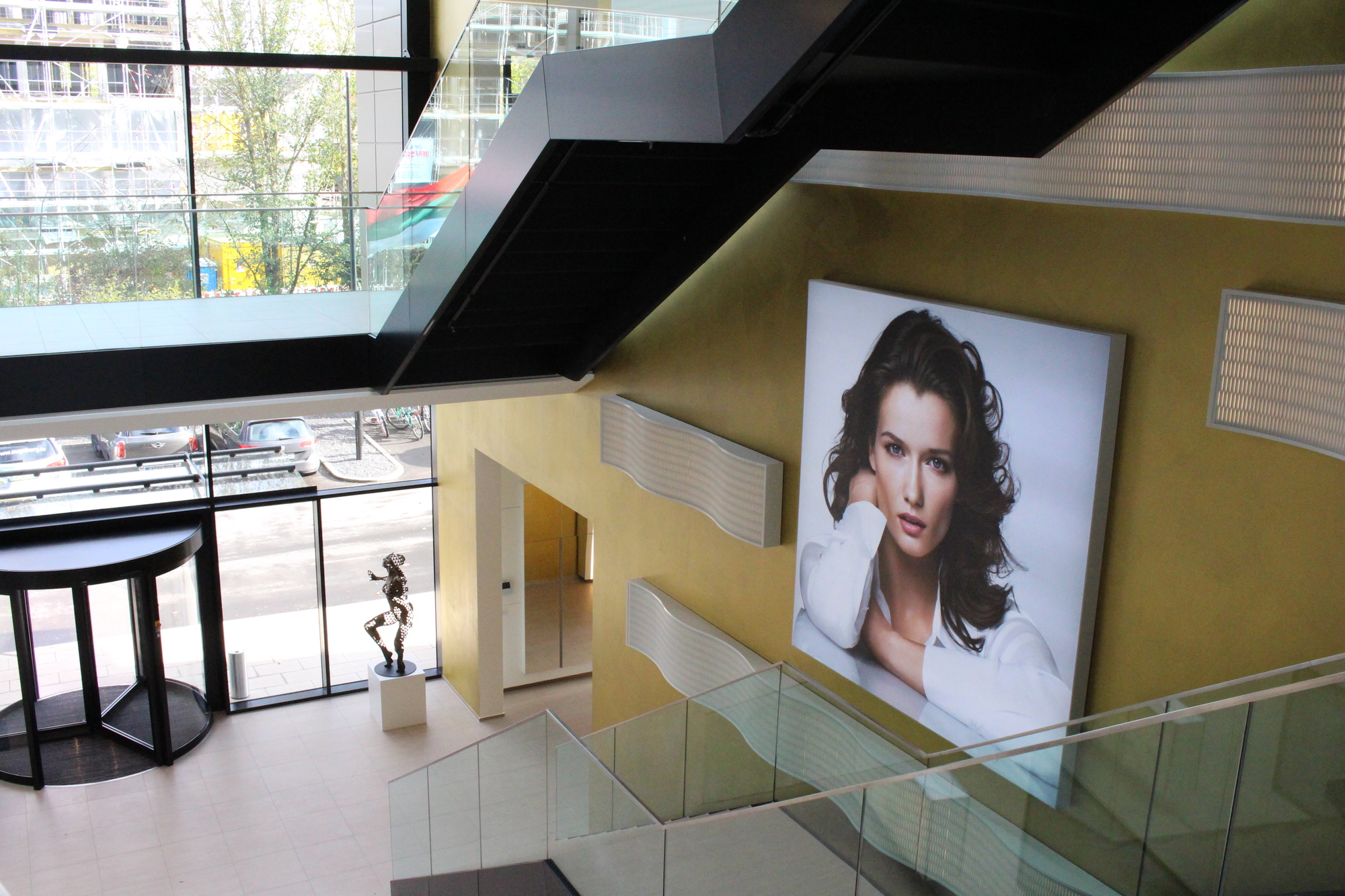 Blick ins Atrium. Foto: Iris Zeilnhofer/B4B WIRTSCHAFTSLEBEN SCHWABEN