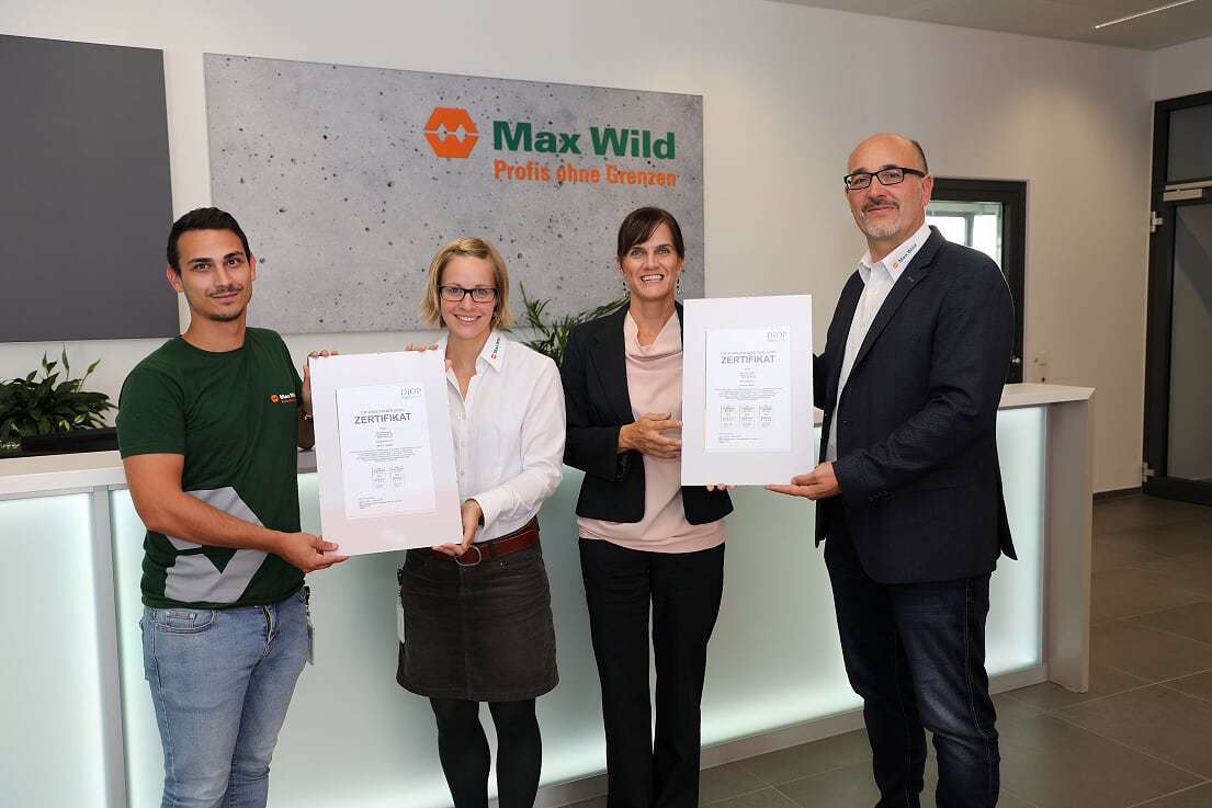 Max Wild freut sich über die Zertifizierung vom DIQP als Top Arbeitgeber und Top Ausbildungsbetrieb. Foto: Max Wild GmbH