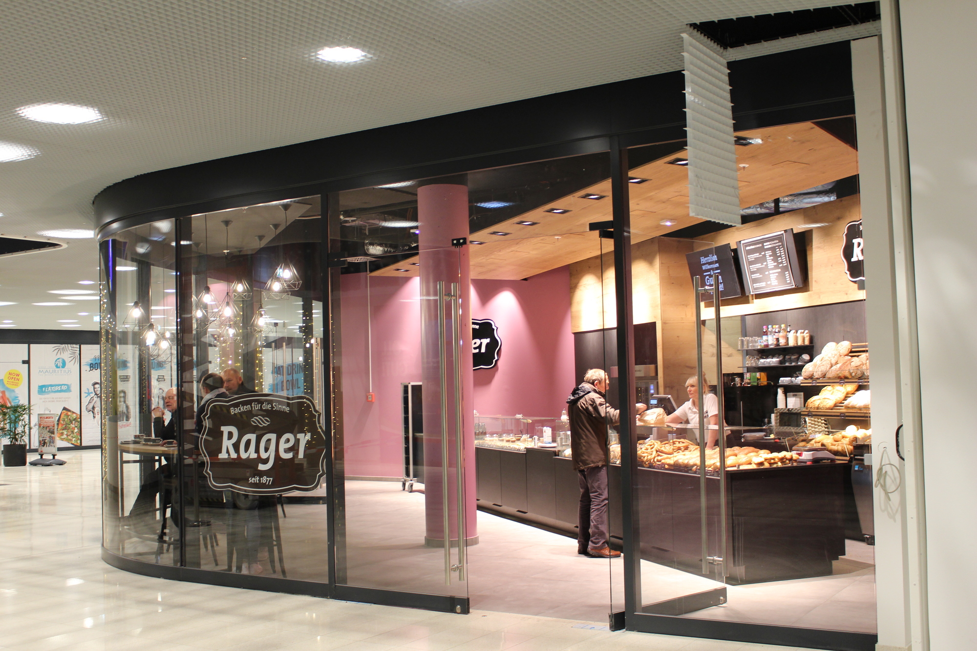 Die Bäckerei Rager ist auch im HELIO zu finden.