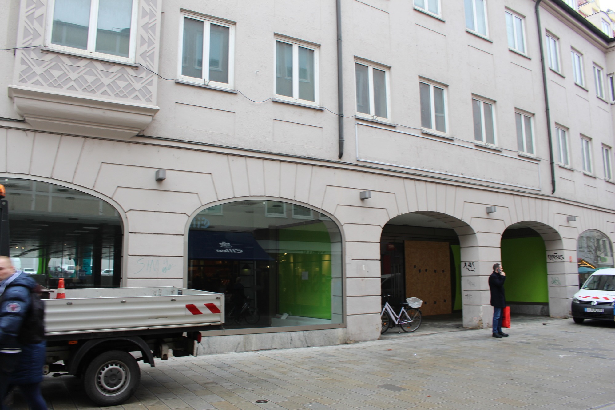 Das ehemalige Woolworth-Gebäude steht seit Jahren leer.