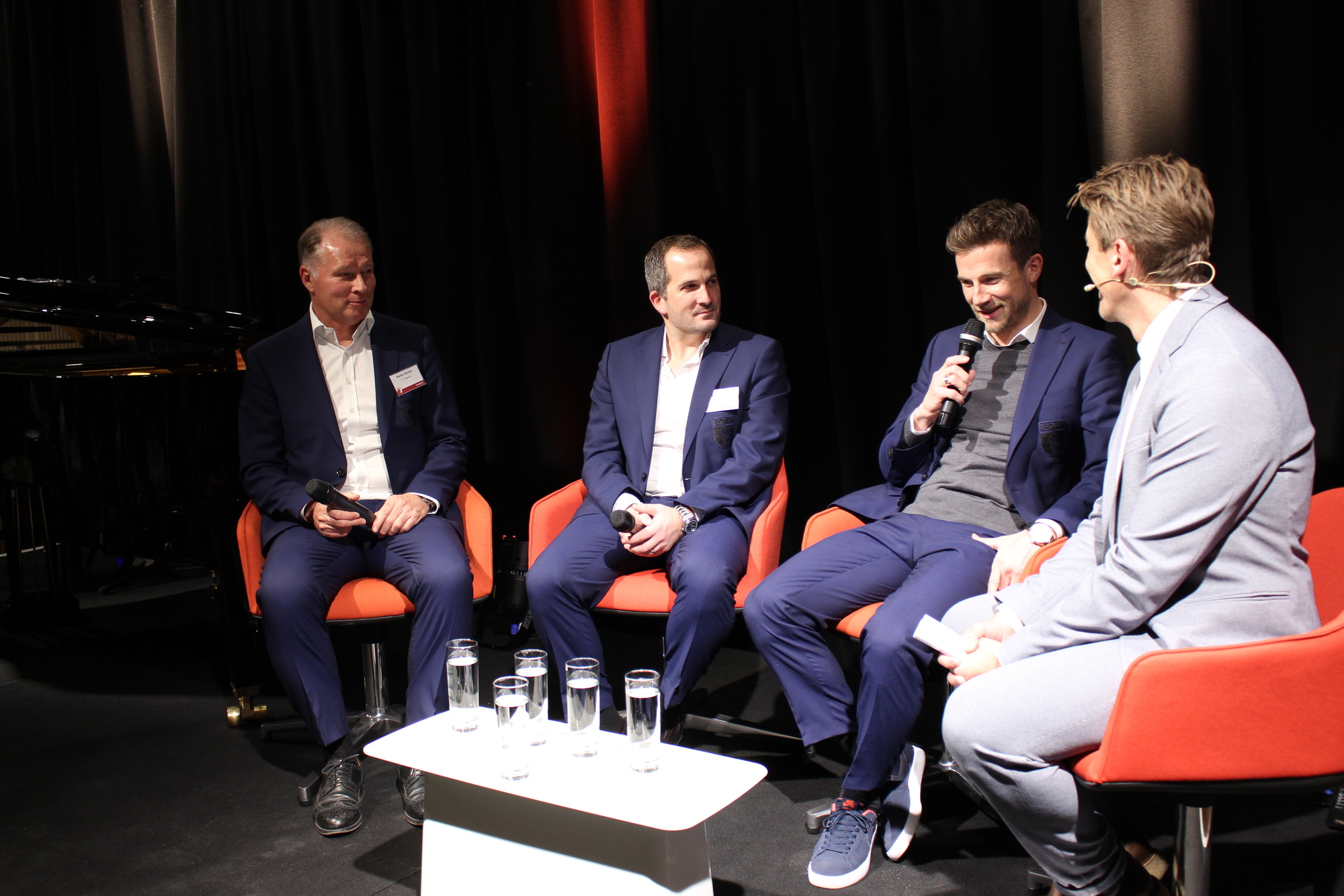 Stefan Reuter, Manuel Baum, Daniel Baier und Michael Leopold. Foto: Iris Zeilnhofer/B4B WIRTSCHAFTSLEBEN SCHWABEN