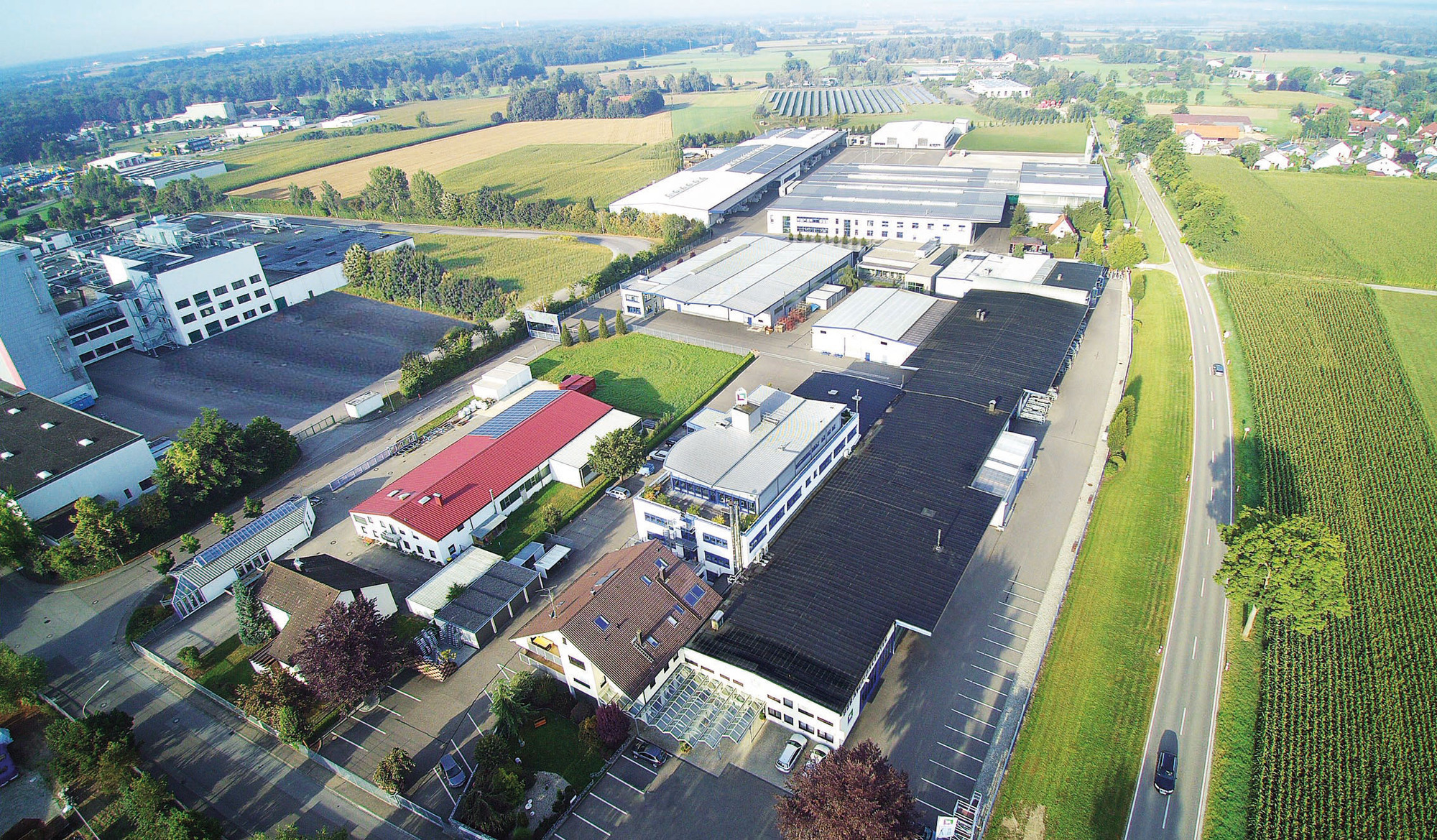 Luftaufnahme des heutigen Standorts. Foto: Günzburger Steigtechnik