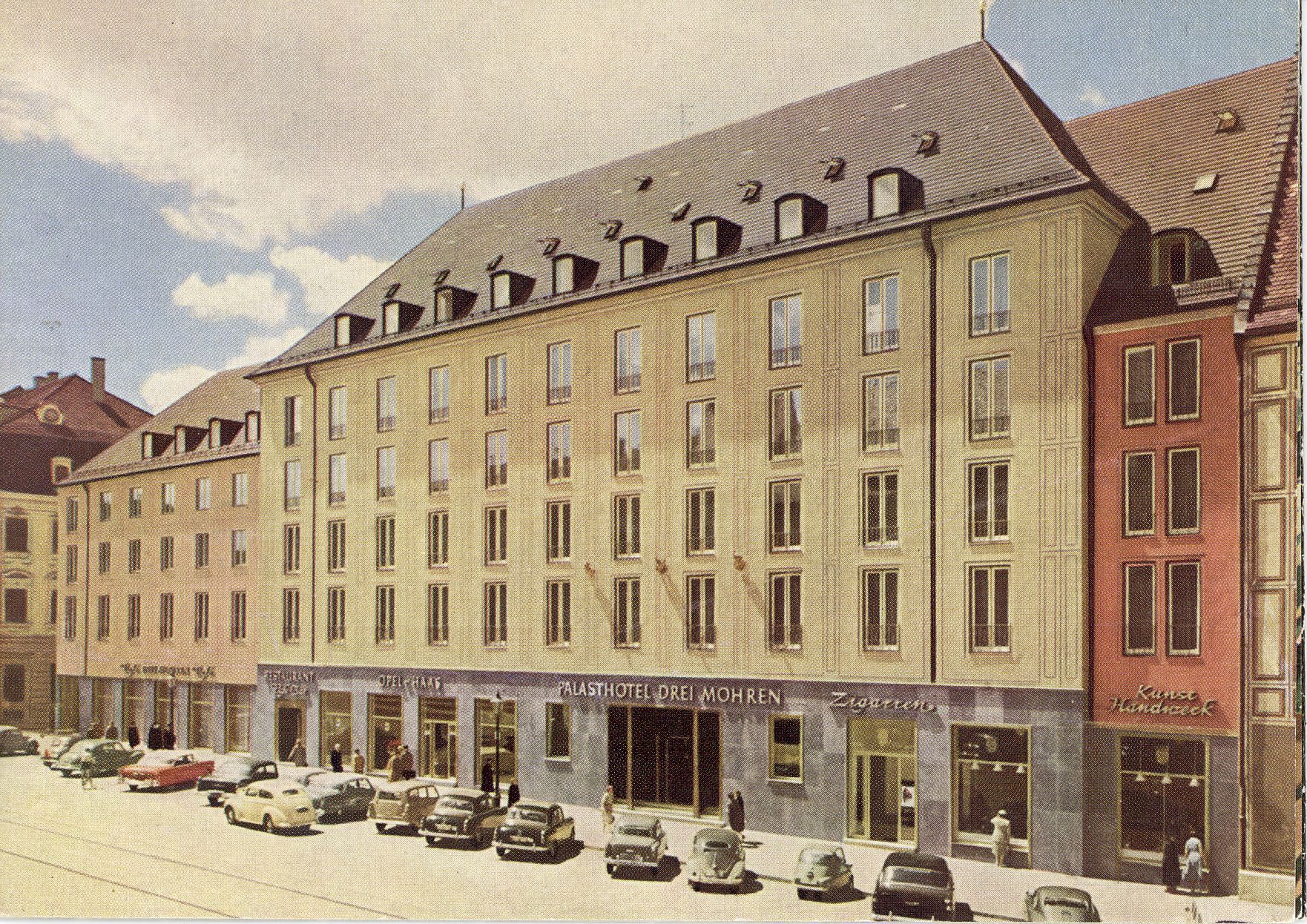 Die Fassade des Hotels 1956. Foto: Steigenberger Hotel Drei Mohren/Archiv