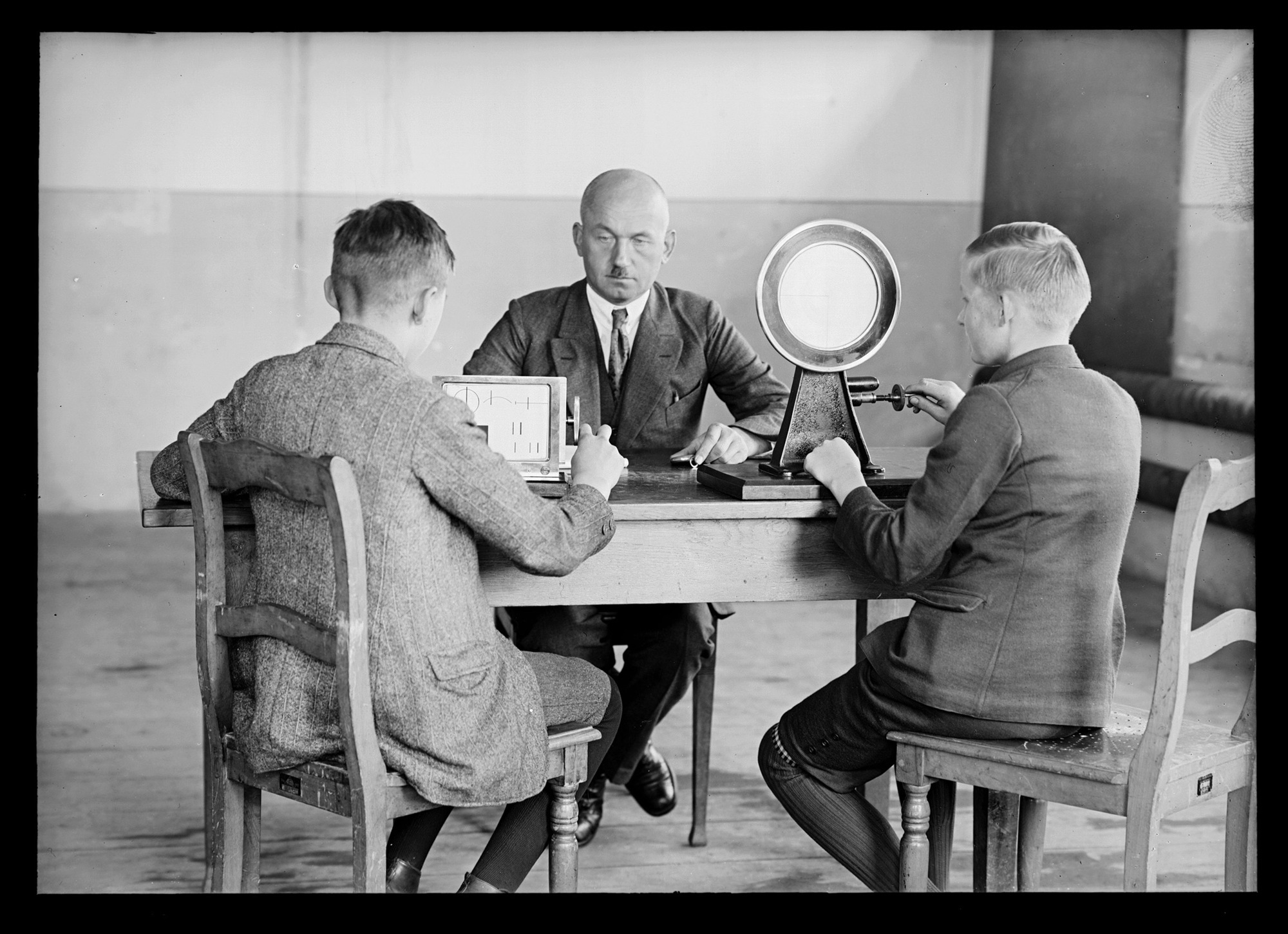 Aufnahmeprüfung für Lehrstellenbewerber im Jahr 1925 Foto: Rolls-Royce Power Systems AG