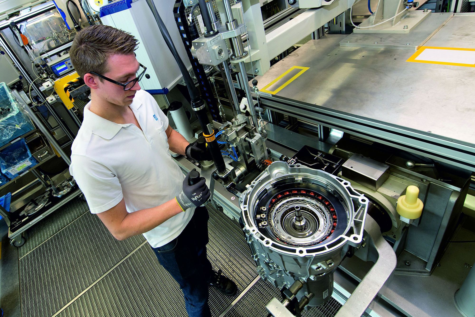 Das weiterentwickelte ZF-Automatgetriebe wird ab 2022 im Werk Saarbrücken gefertigt. Das Unternehmen erhielt von der BMW AG einen zweistelligen Milliardenauftrag für dieses Produkt. Foto: ZF