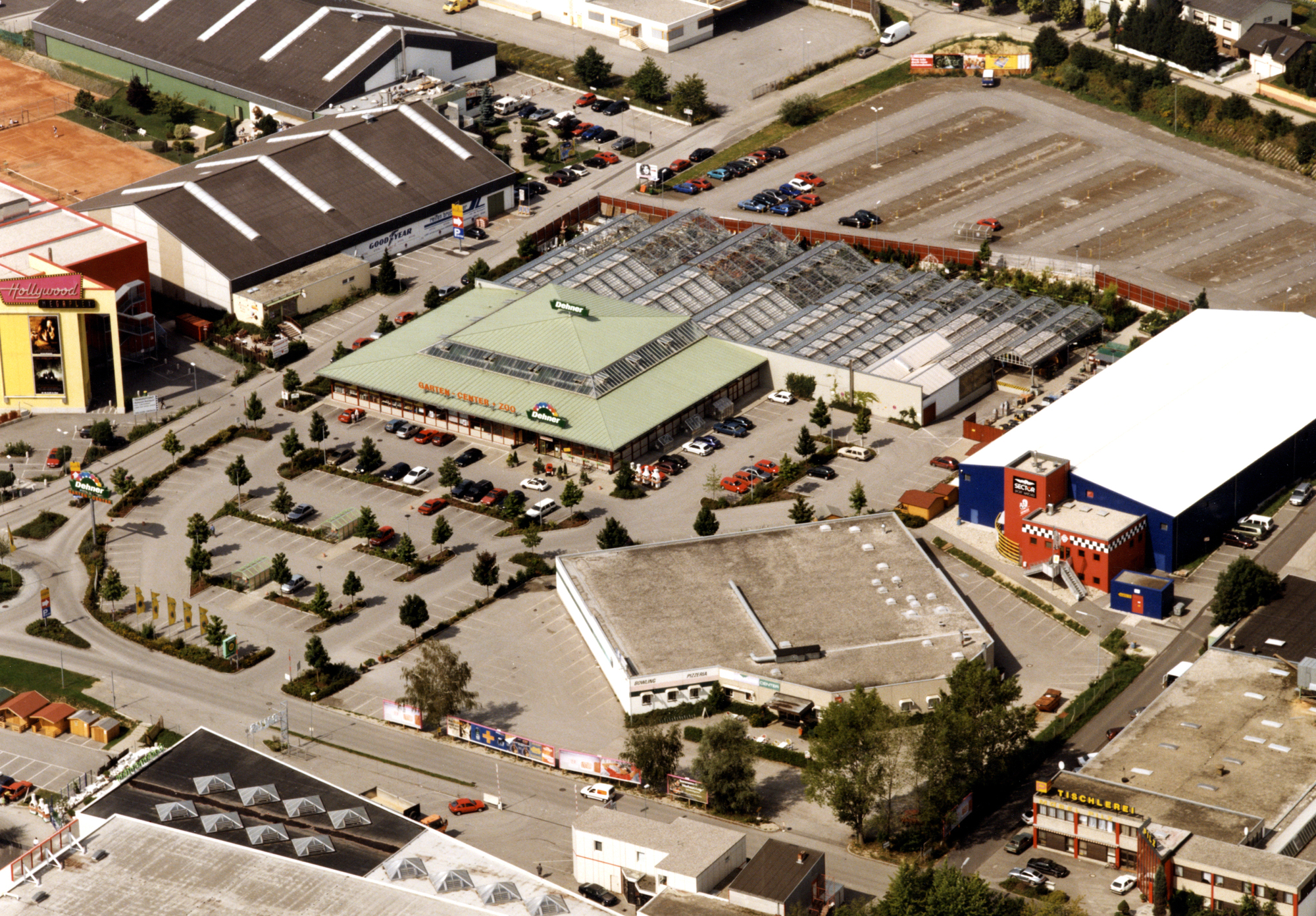 Luftaufnahme der Filiale Pasching. Foto: Dehner