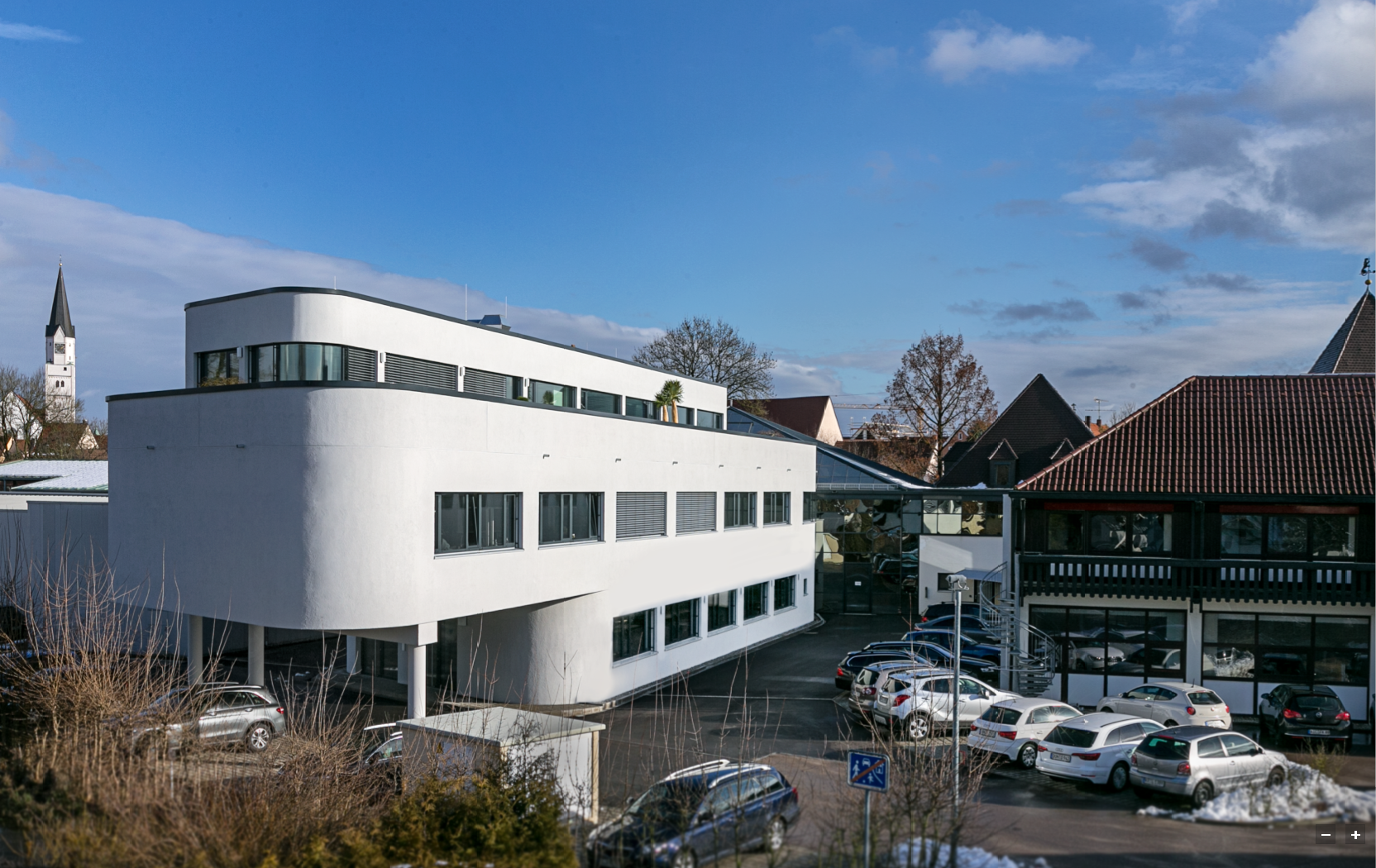 Erweiterung der Unternehmenszentrale in Rain. Foto: Peter Herzig
